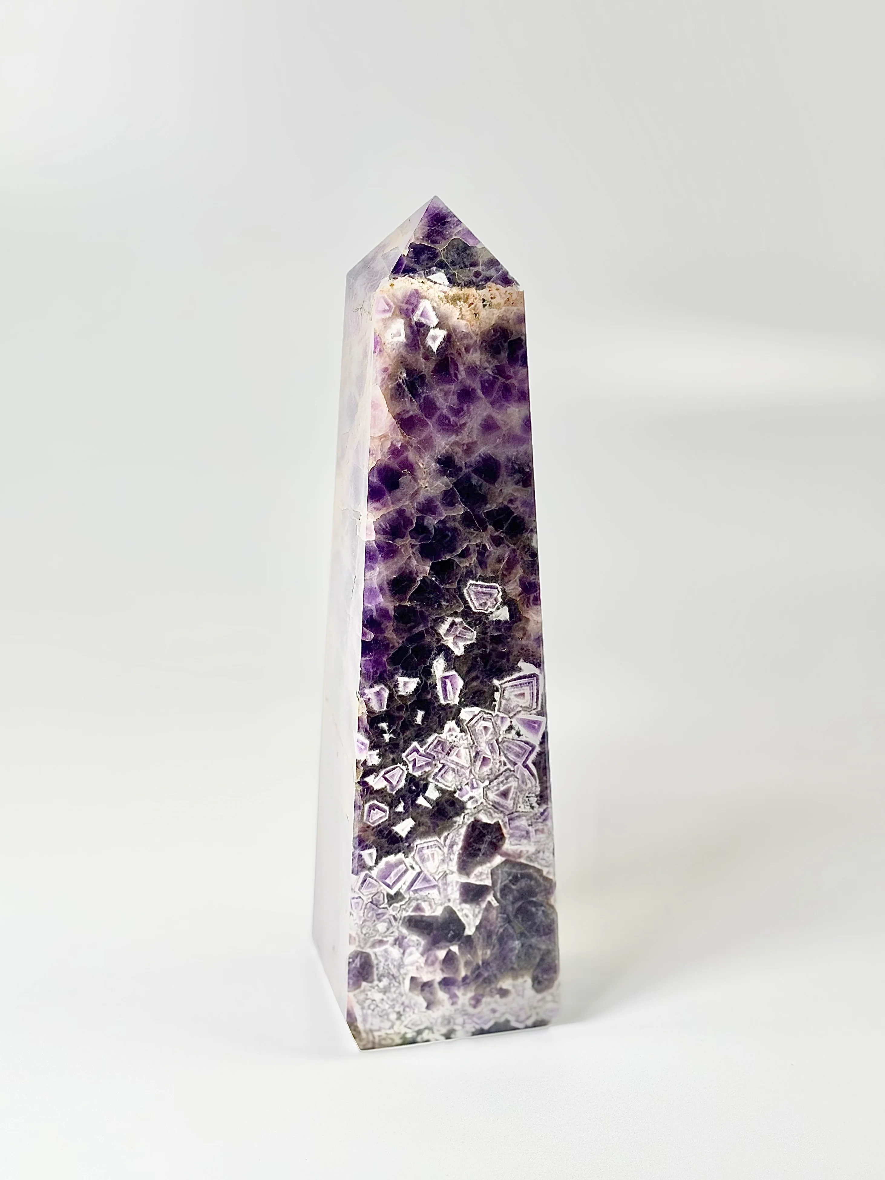 Four Facet Chevron Amethyst Tower – 870g - Amplified Intuition & Focused Healing - Image 4