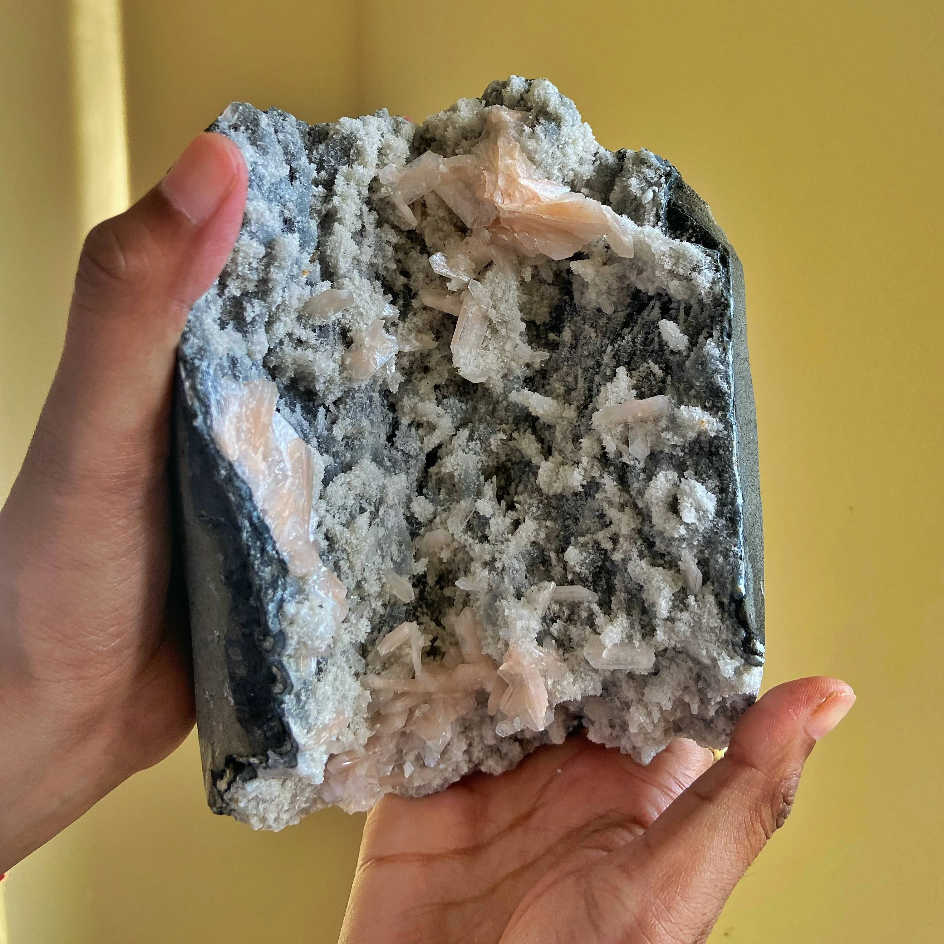 Apophyllite with Stilbite & Chalecodony - 2307 Gm - Image 3