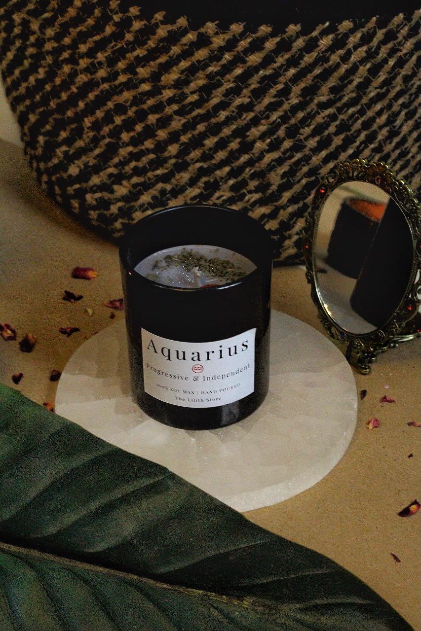 Aquarius Zodiac Scented Soy Candle - 170 Gm - Image 2