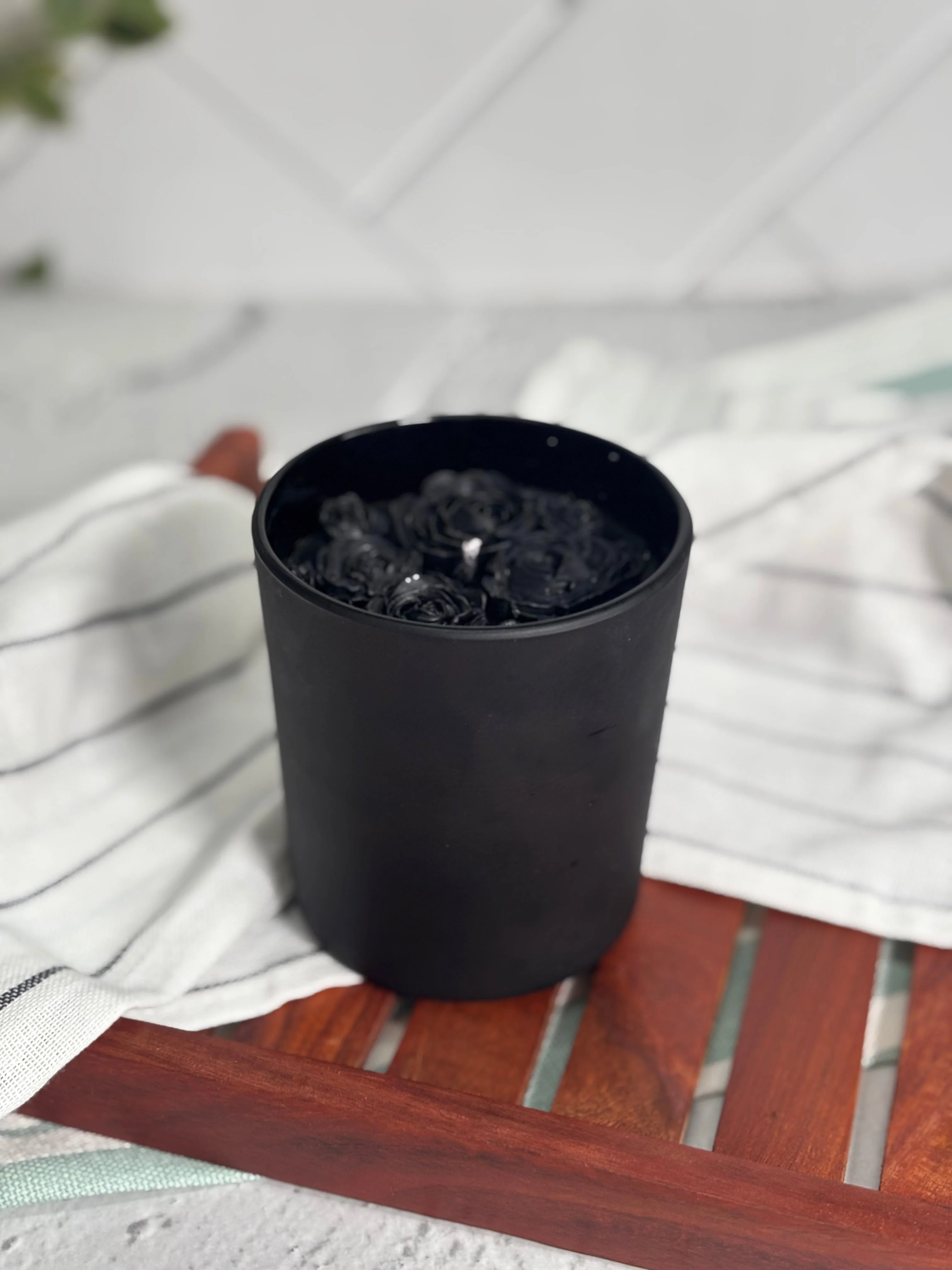 Black Rose Vanilla Scented Soy Candle - Image 3