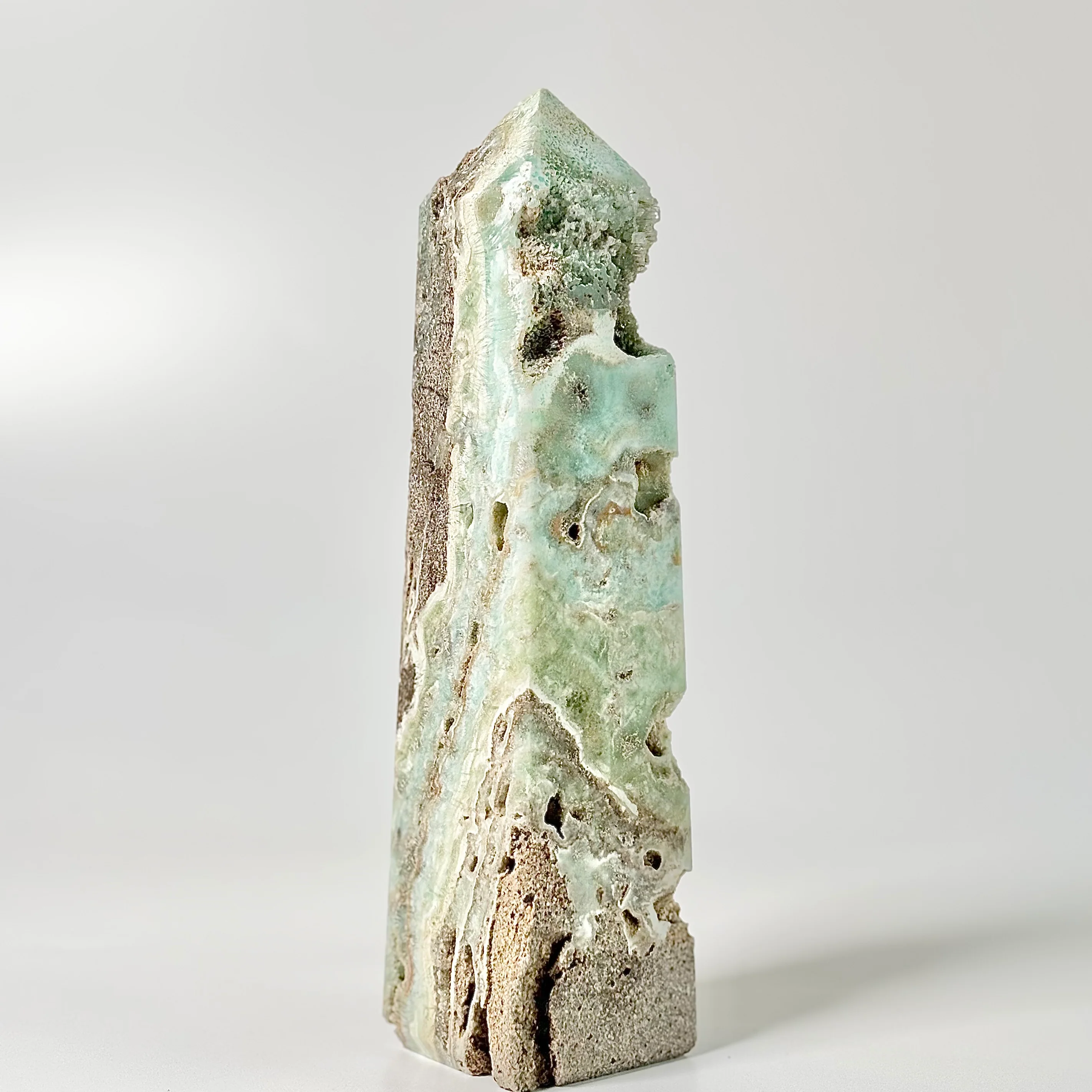 Blue Aragonite Four-Facet Tower 795 Gm – Calming Energy & Emotional Healing - Image 4