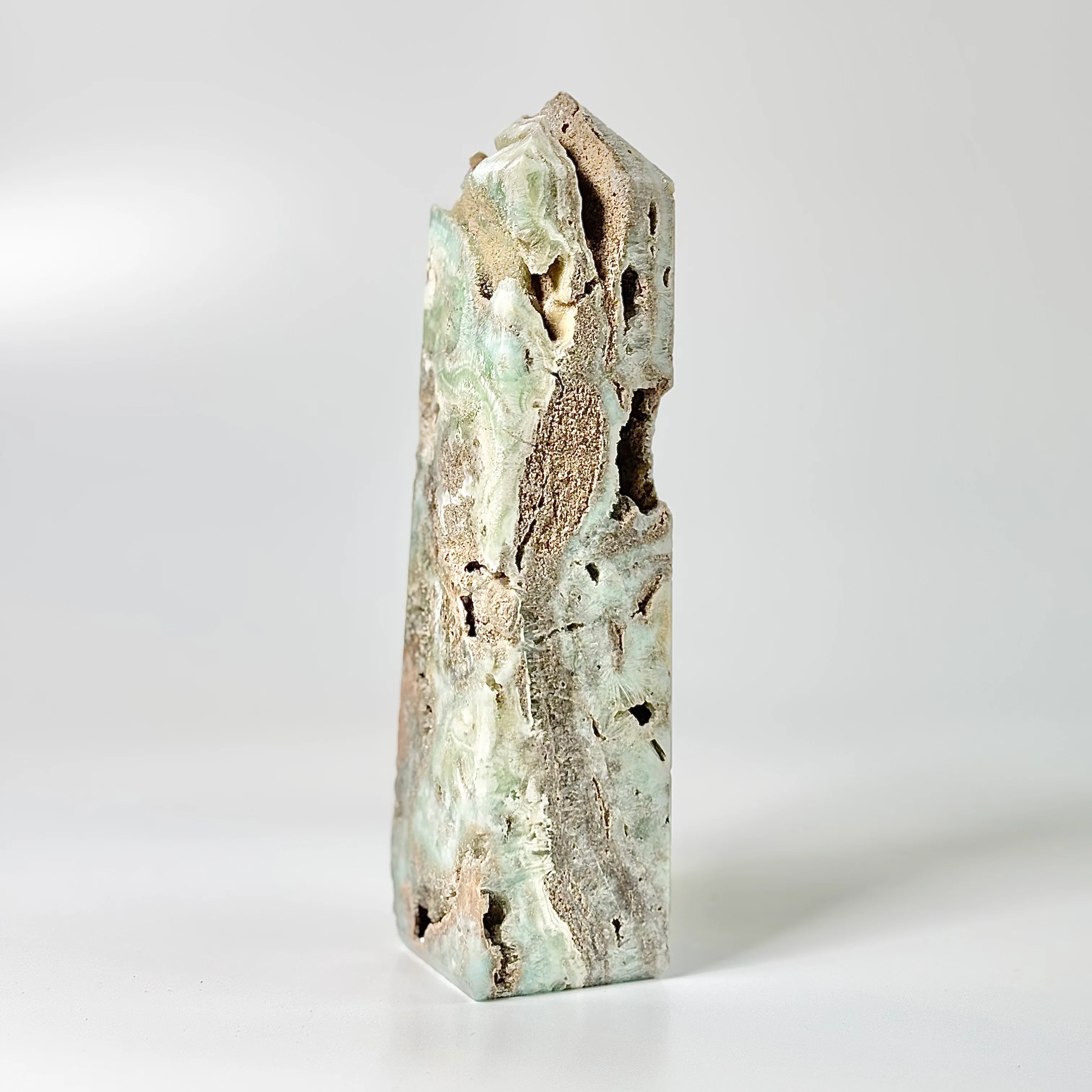Blue Aragonite Four-Facet Tower 780 Gm – Calming Energy & Emotional Healing - Image 3