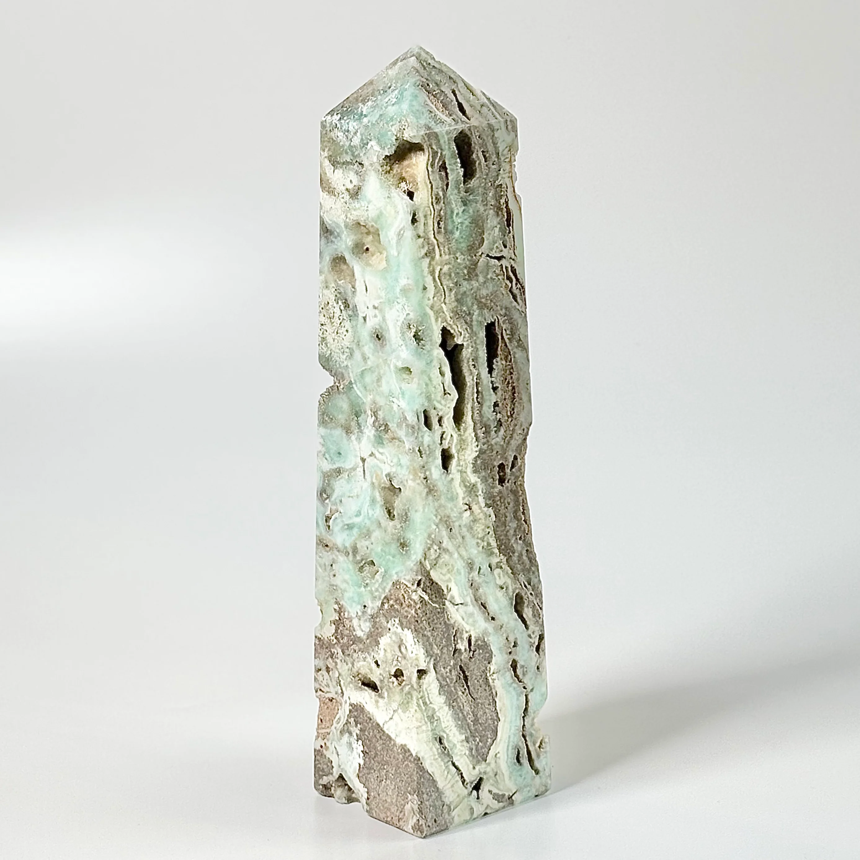 Blue Aragonite Four-Facet Tower 2.3 Kg – Calming Energy & Emotional Healing - Image 4