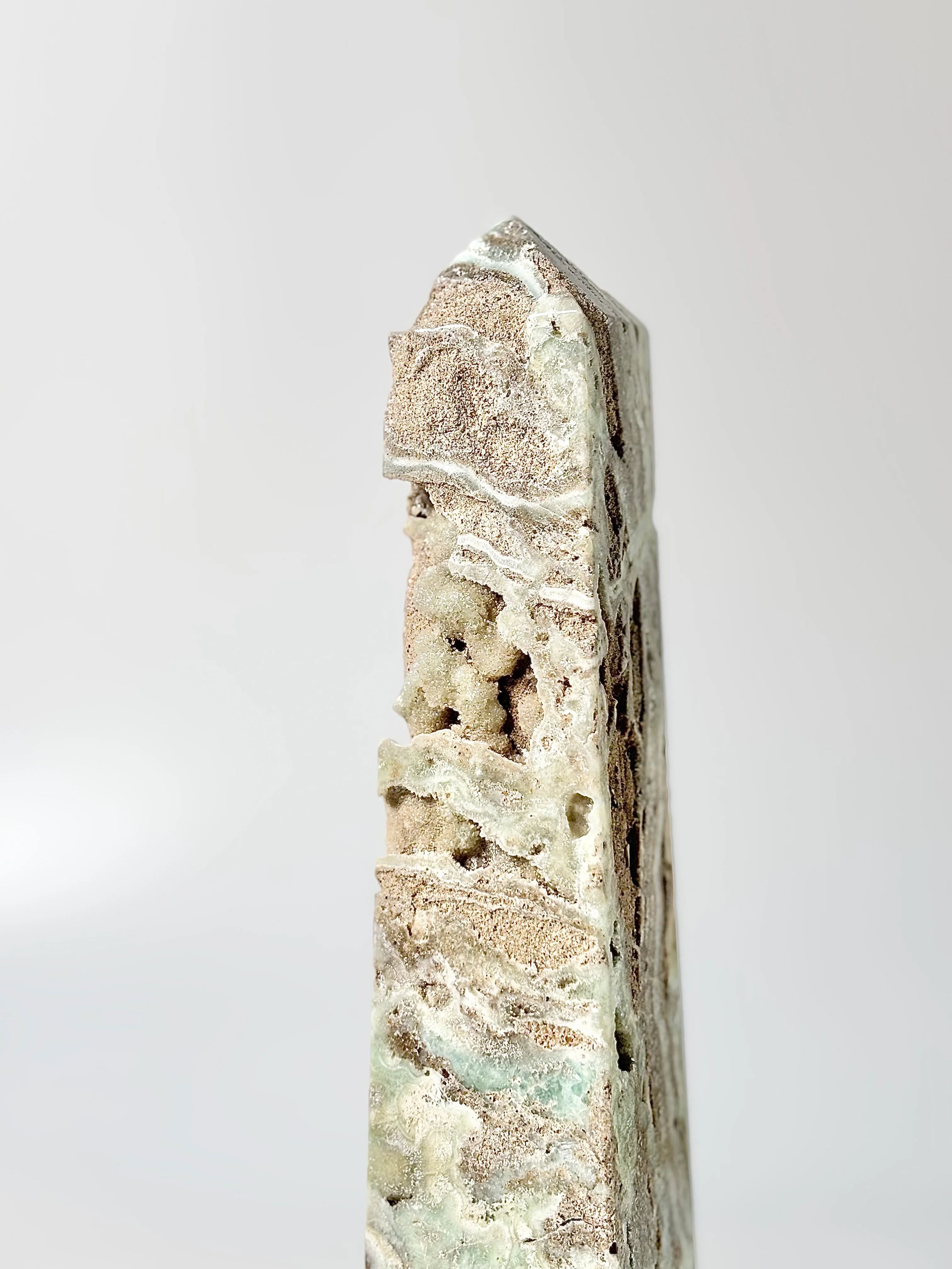 Blue Aragonite Four-Facet Tower 1.4 Kg – Calming Energy & Emotional Healing - Image 5