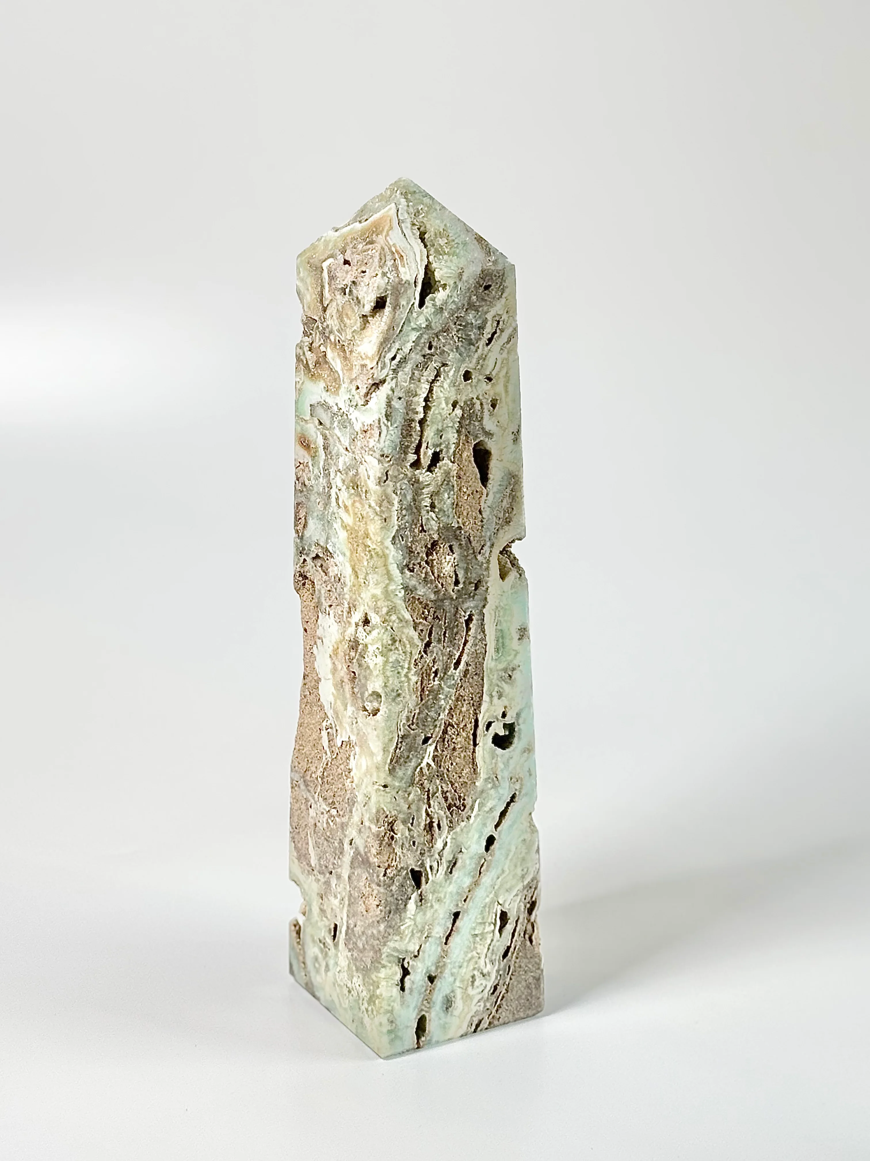 Blue Aragonite Four-Facet Tower 2.3 Kg – Calming Energy & Emotional Healing - Image 6