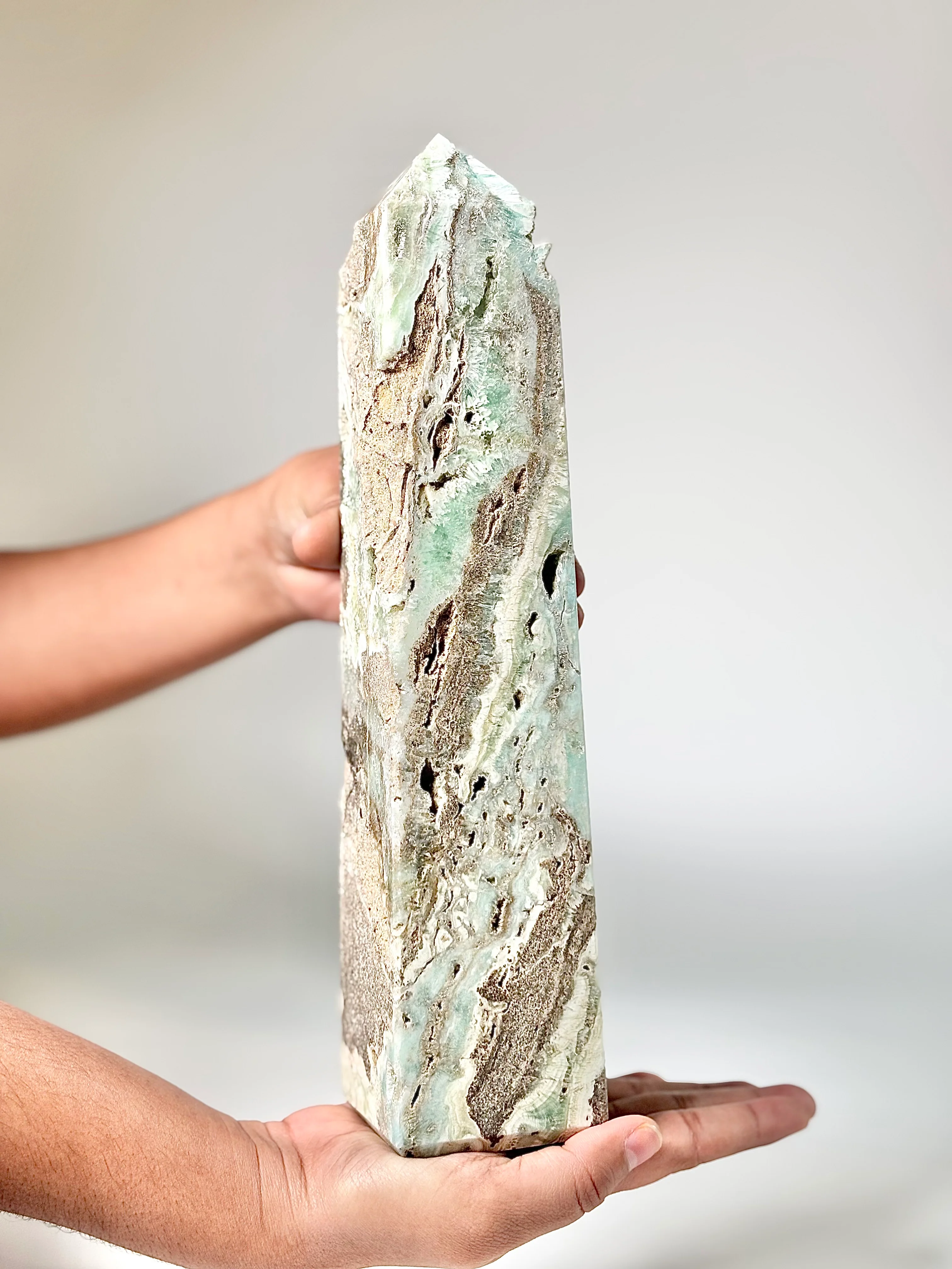Blue Aragonite Four-Facet Tower 1.8 Kg – Calming Energy & Emotional Healing