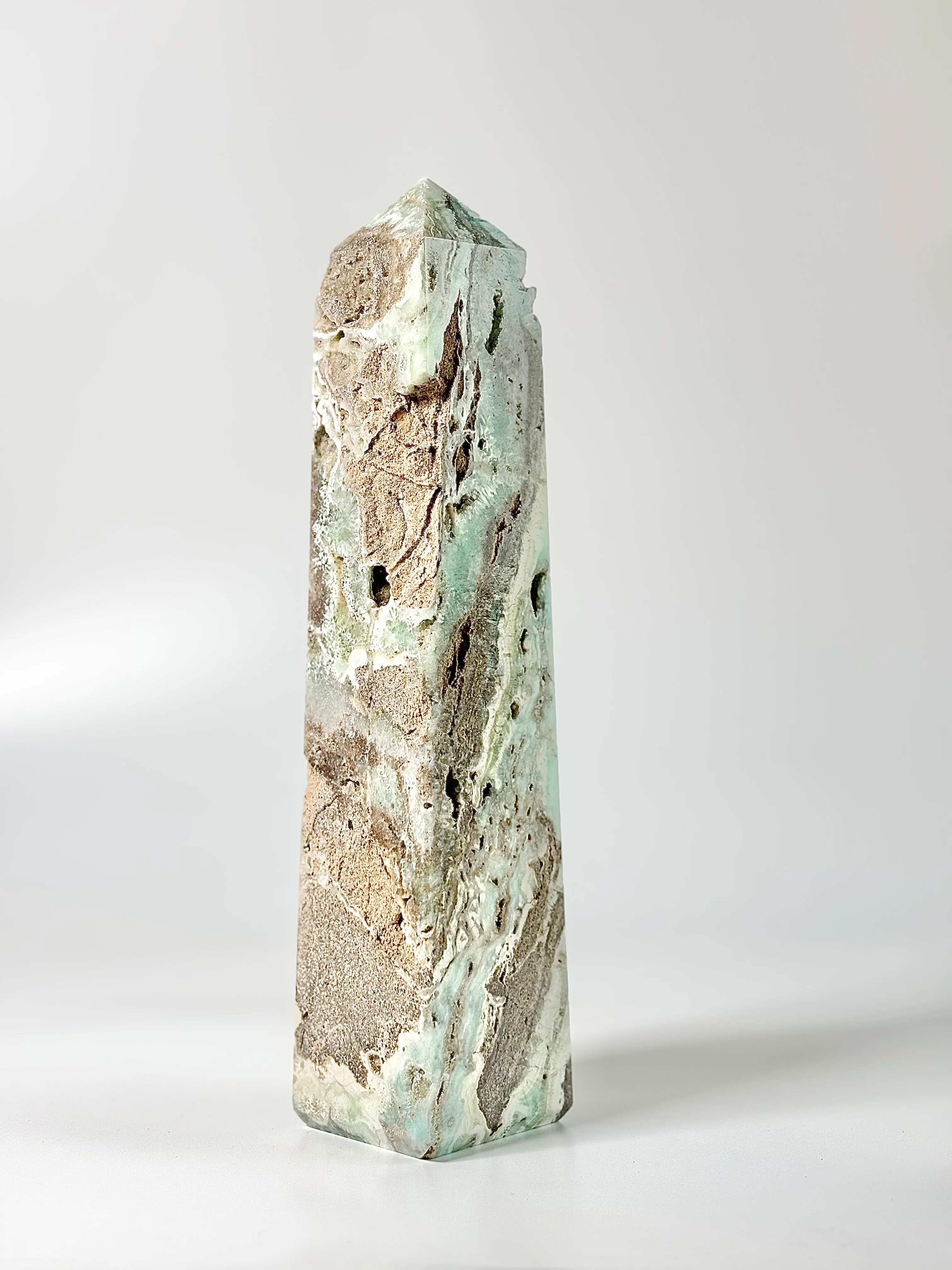 Blue Aragonite Four-Facet Tower 1.8 Kg – Calming Energy & Emotional Healing - Image 6