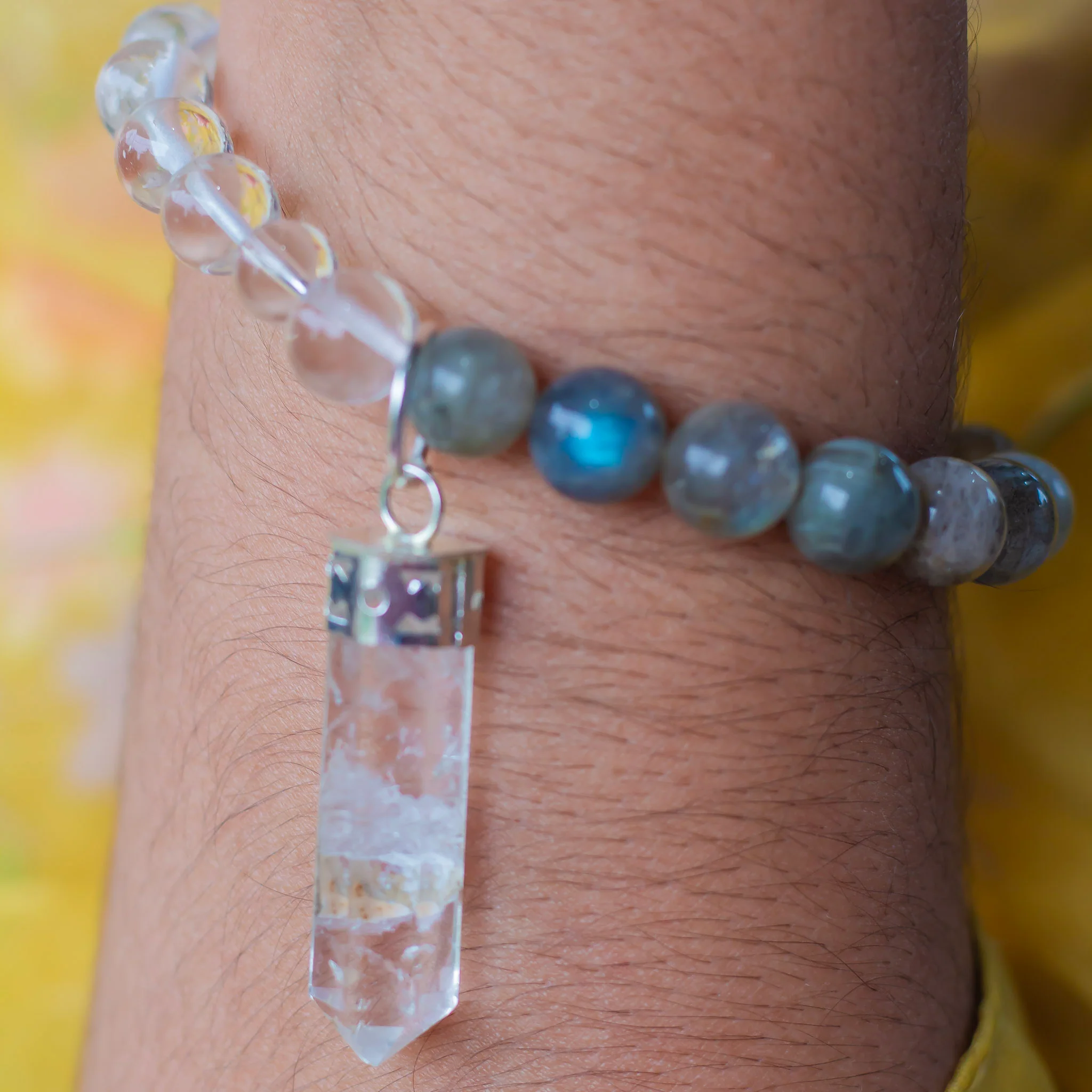 Bracelet associated with Gaining clarity and insights | Protecting energy field - Image 2