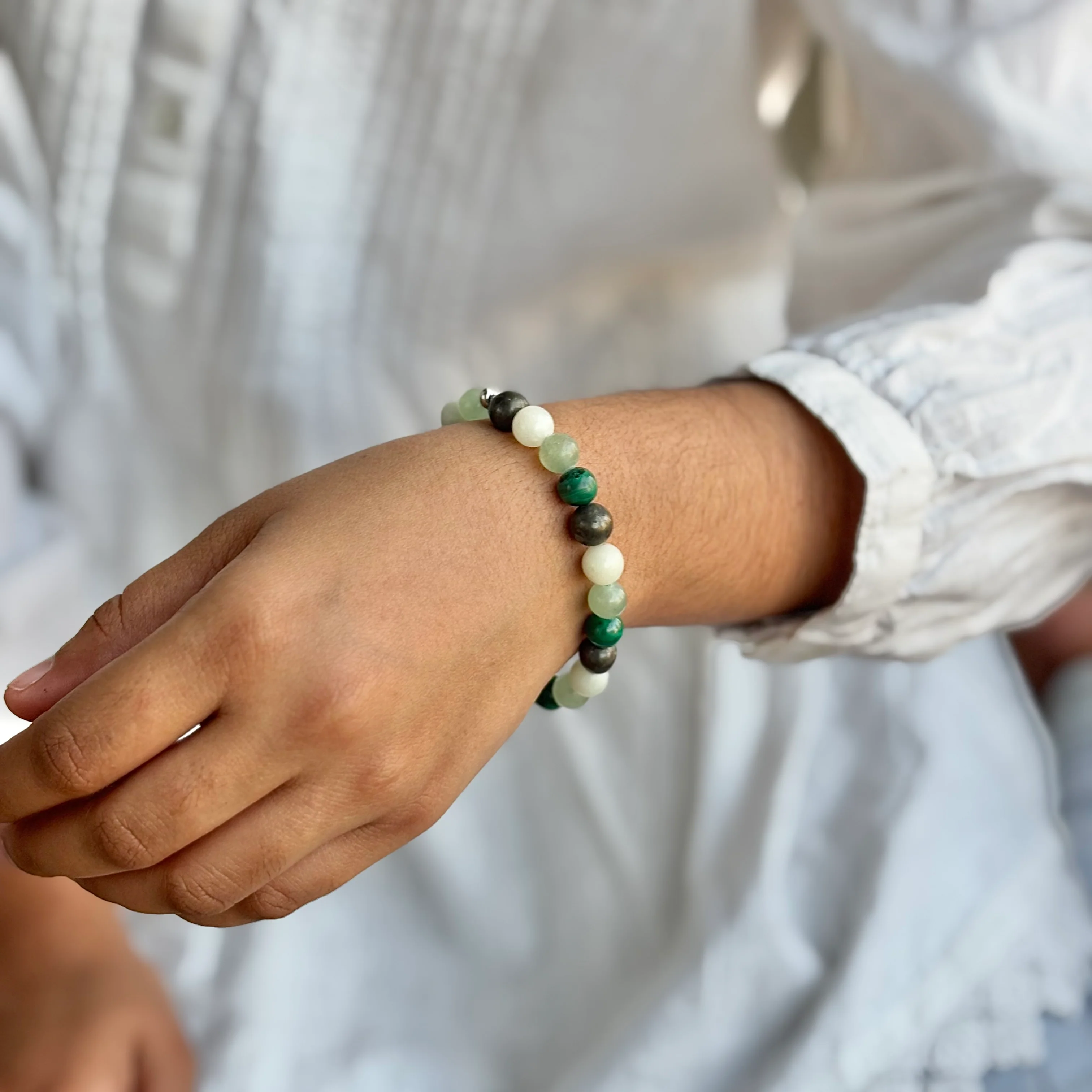 Bracelet associated with Luck & Growth - Image 5