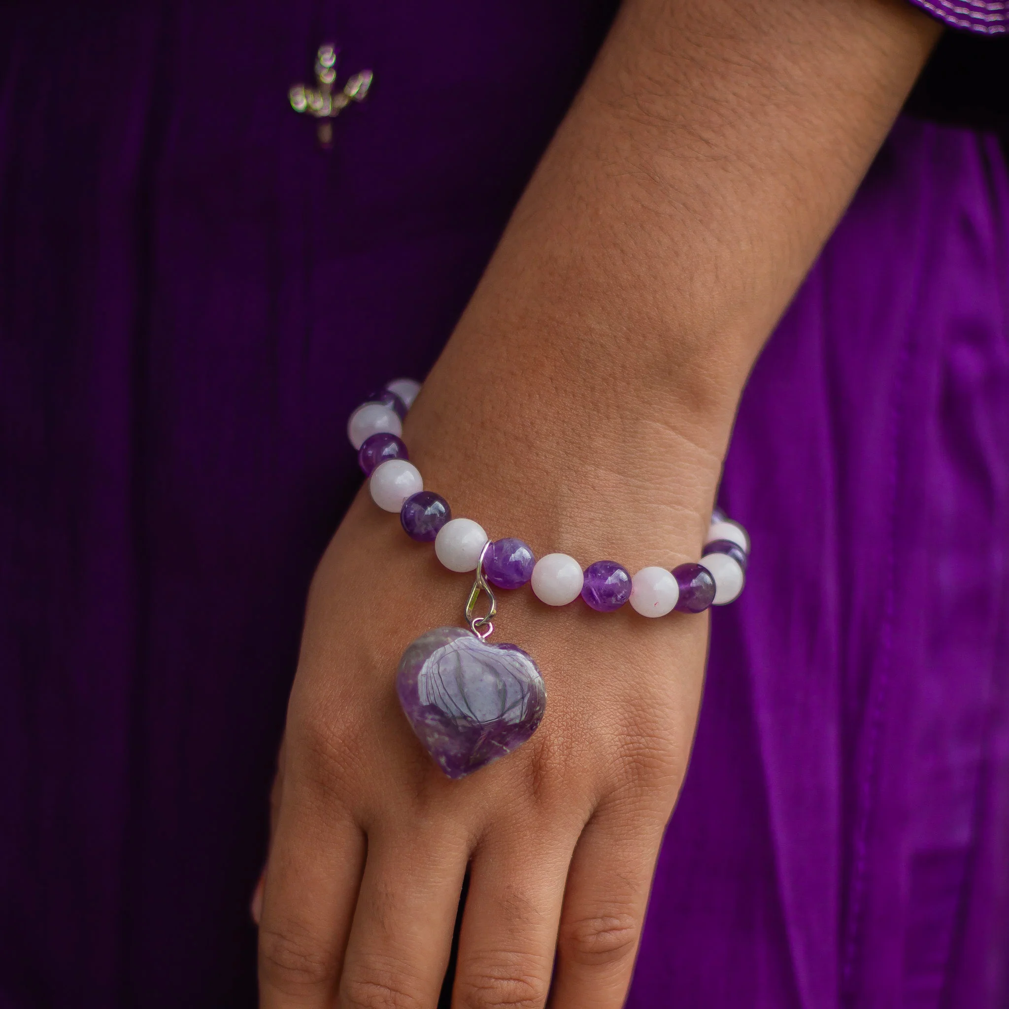 Bracelet associated with Soothing emotional challenges and fostering balance. - Image 4