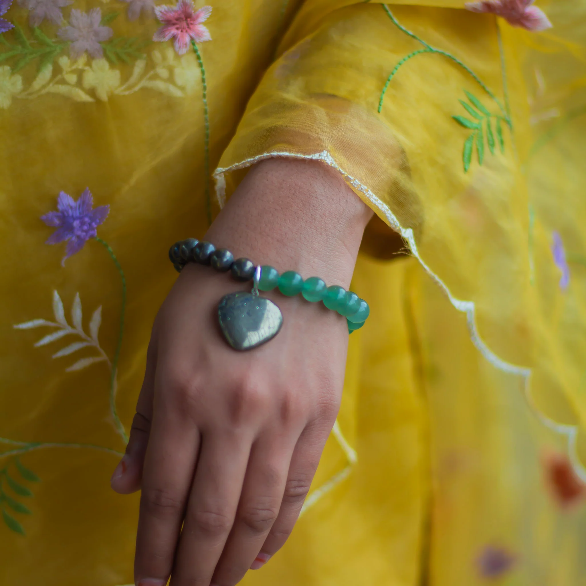 Bracelet associated with Wealth & Growth | Manifesting financial Success - Image 2