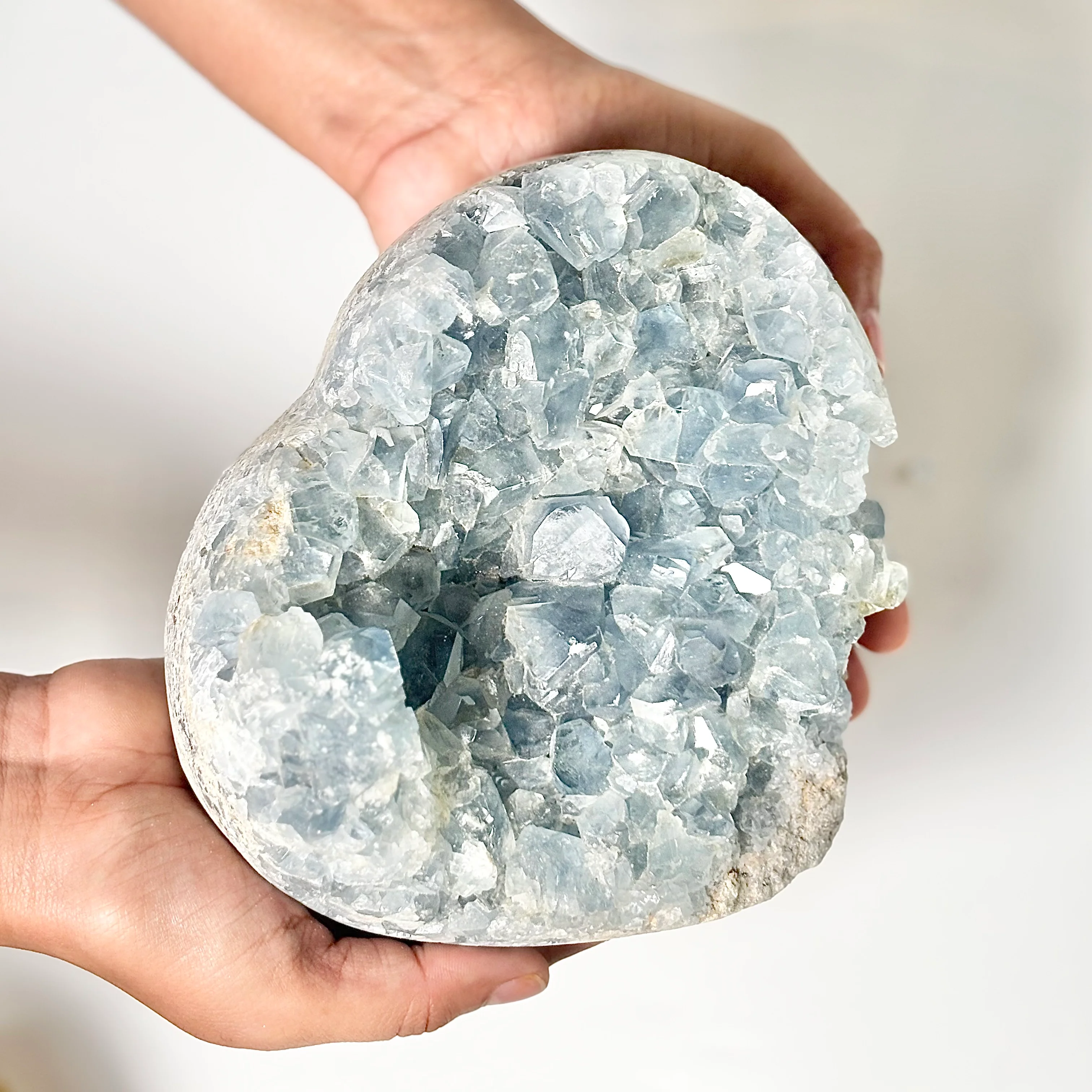 Celestite Cluster 2.8 Kg – Peace, Angelic Connection & Divine Clarity - Image 2