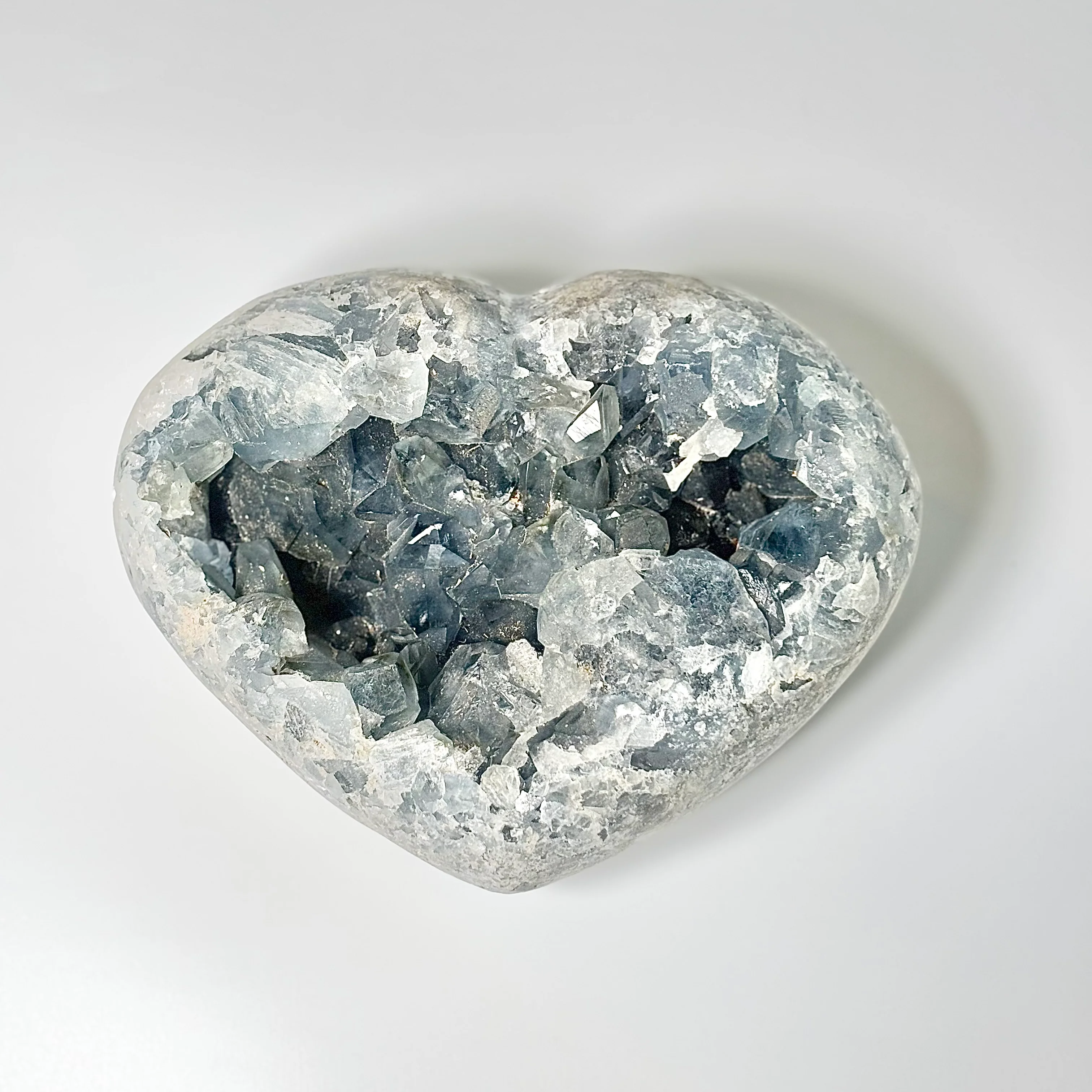 Celestite Cluster 3 Kg – Peace, Angelic Connection & Divine Clarity - Image 2
