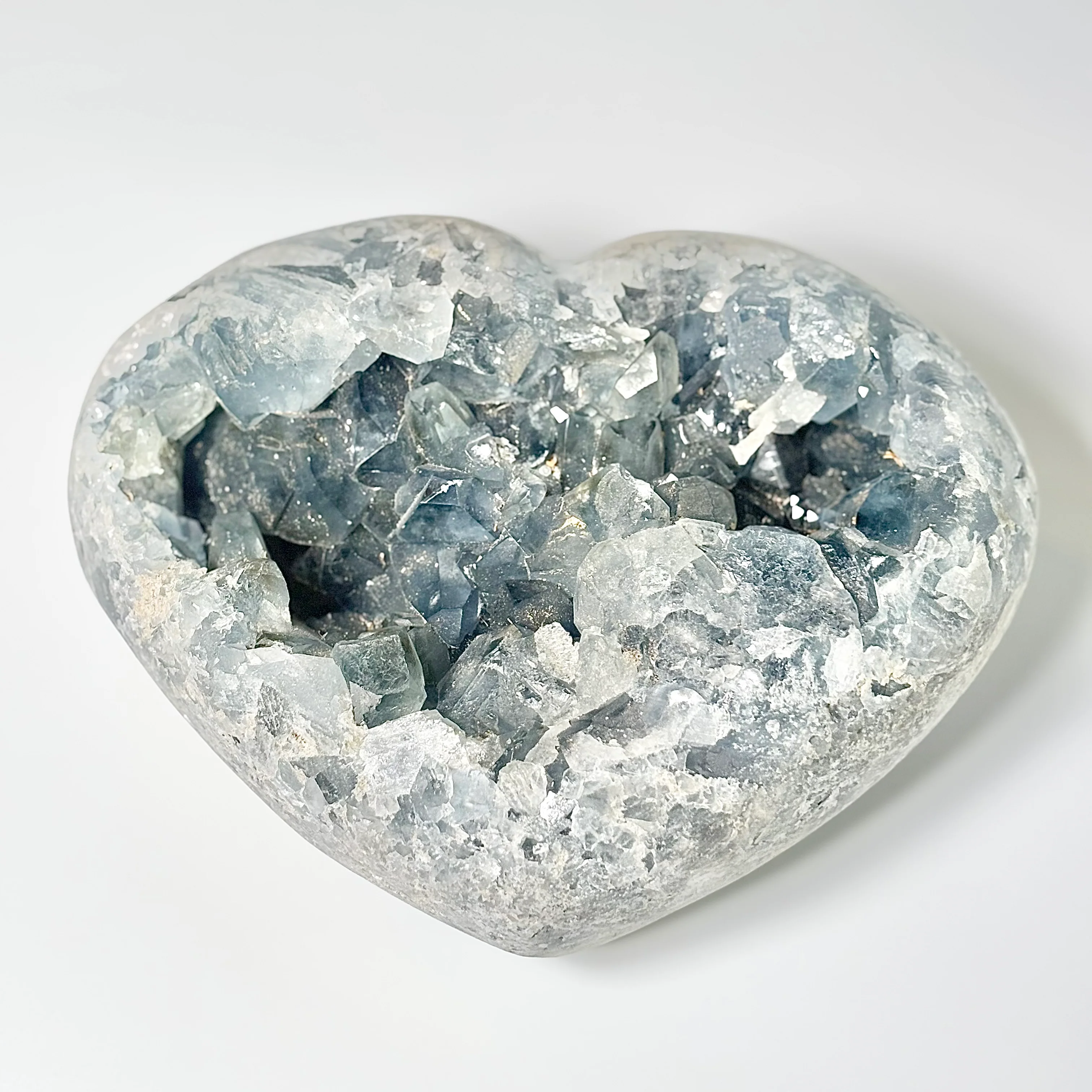 Celestite Cluster 3 Kg – Peace, Angelic Connection & Divine Clarity - Image 3