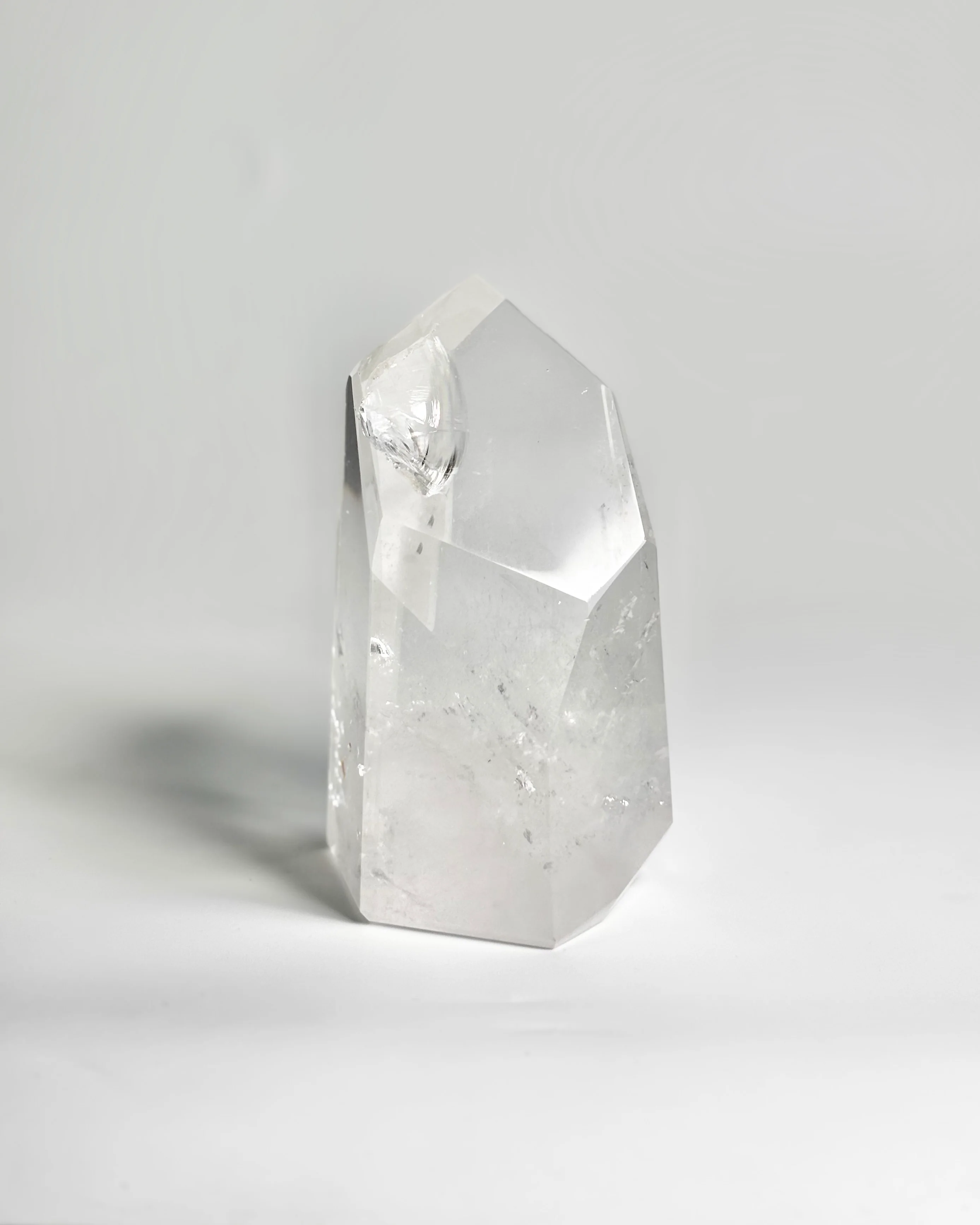 Clear Quartz Free Form – 800 Gm | Clarity, Focus & Amplified Intentions - Image 3