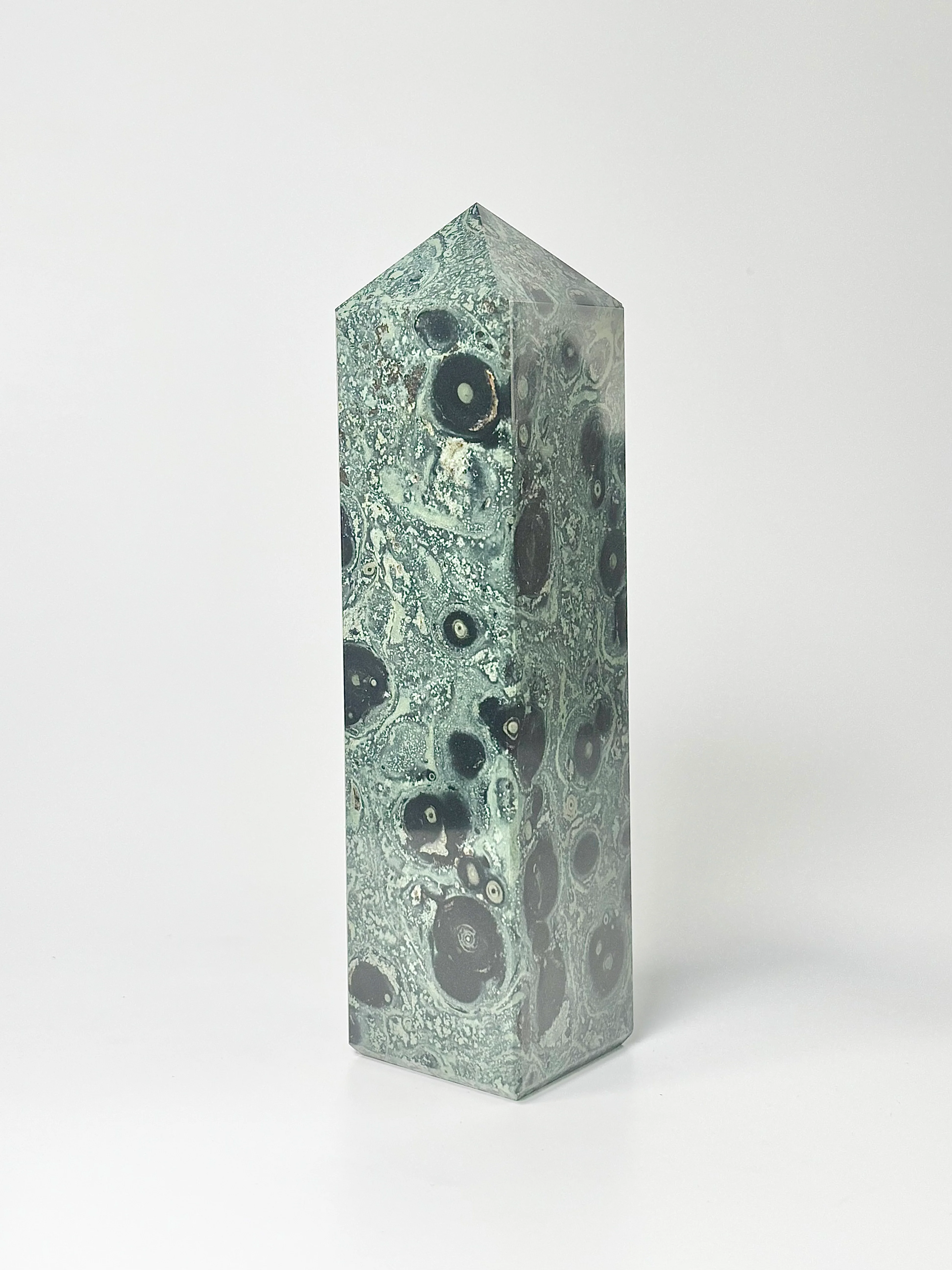 Four Facet Kambaba Jasper Tower – 806g - Earthy Depth & Steady Presence