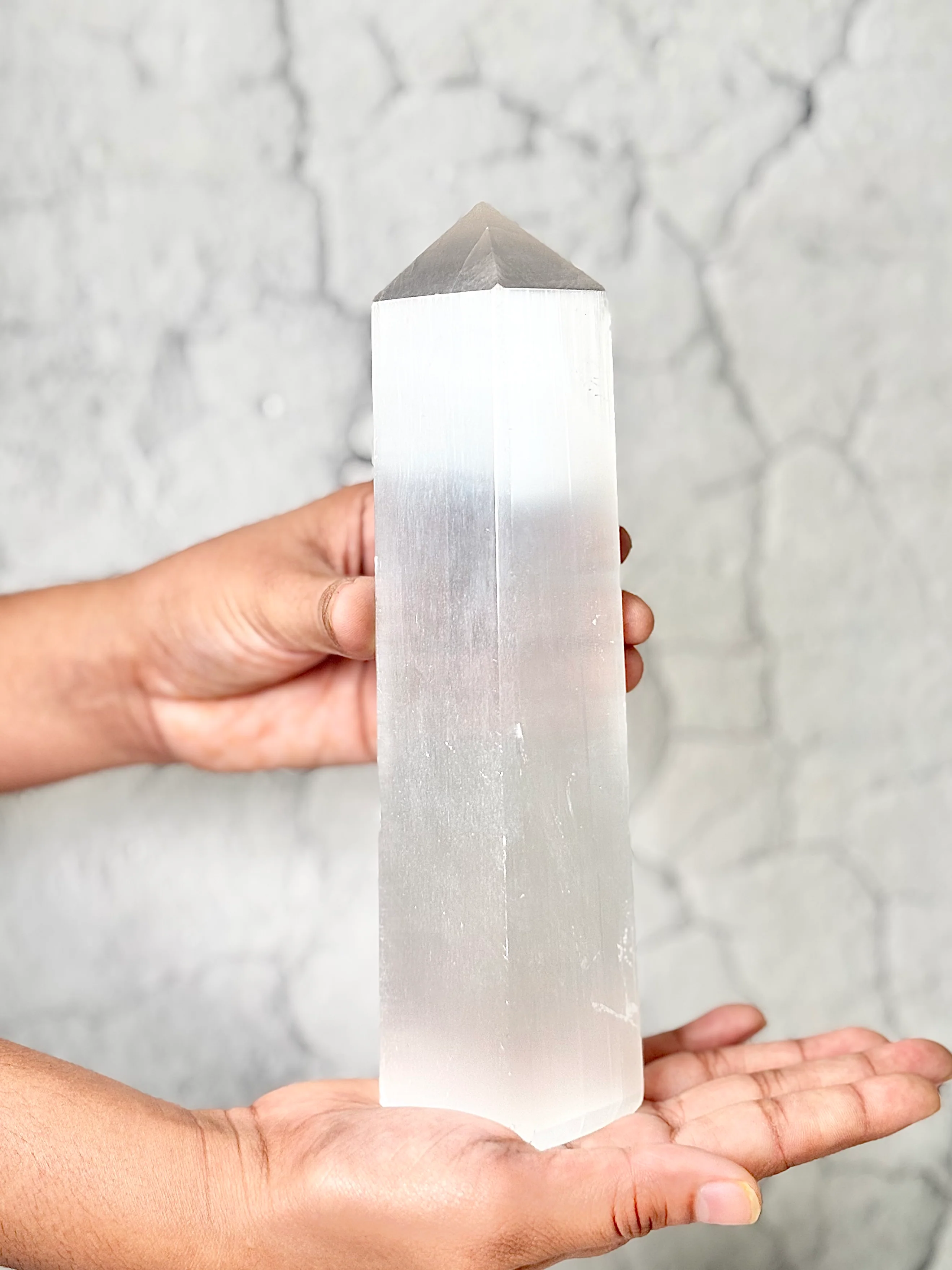 Four Facet Selenite Tower – 664g - Soft Glow & Balanced Form - Image 2