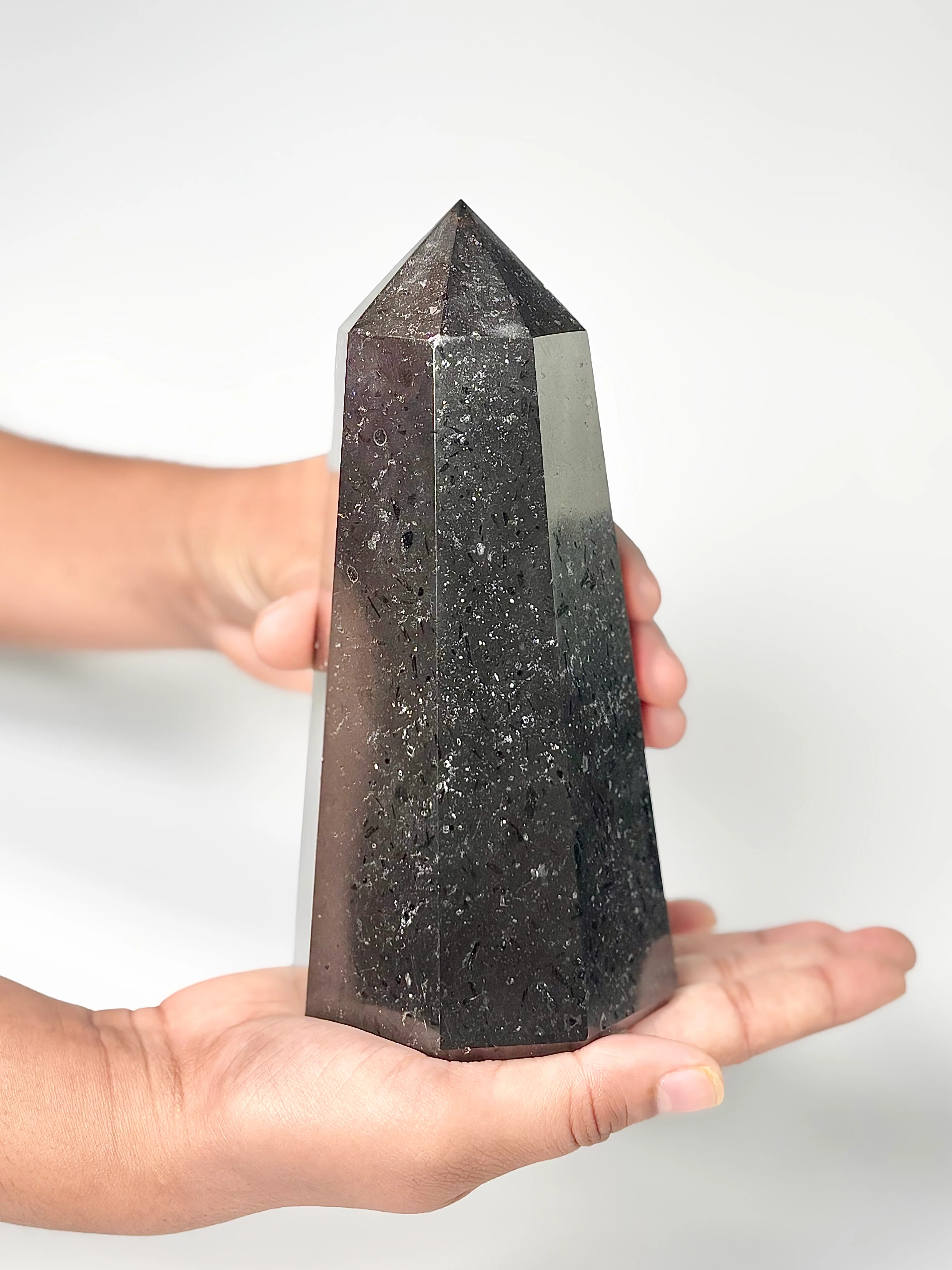 Eight Facet Black Tourmaline Tower – 1.3 kg - Bold Presence & Timeless Design - Image 2