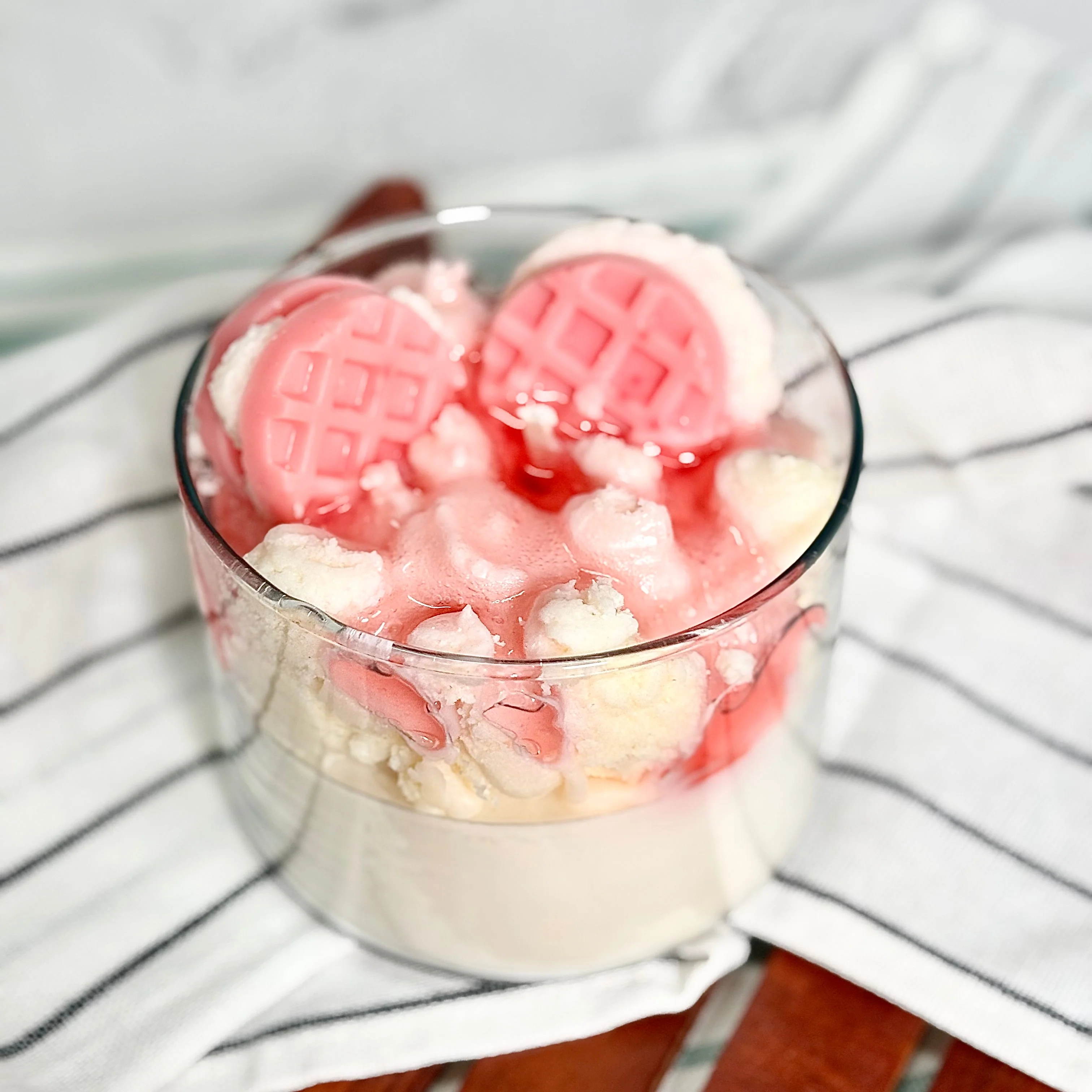 Cotton Candy Decorative Dessert Soy Scented Candle - Image 3