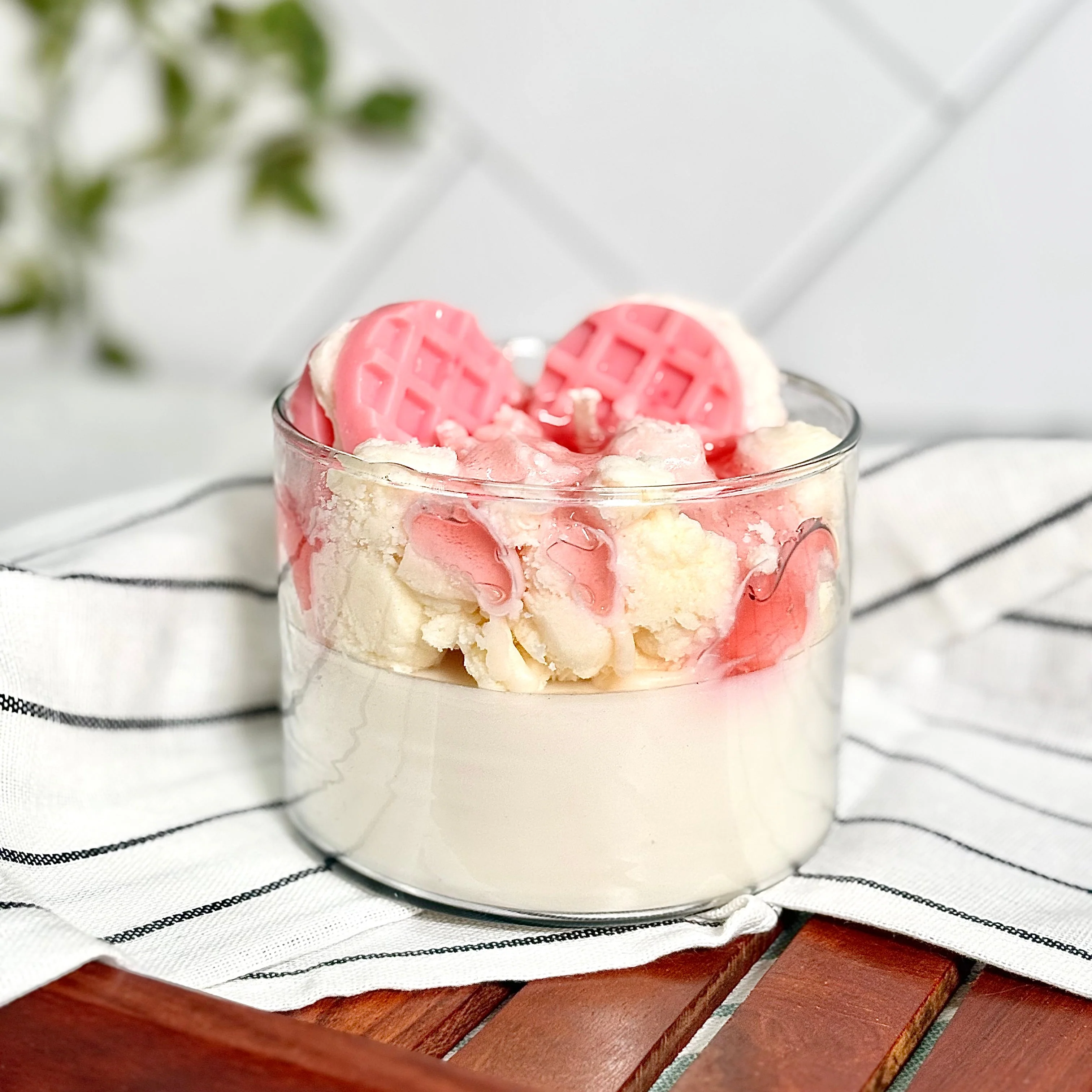 Cotton Candy Decorative Dessert Soy Scented Candle - Image 4
