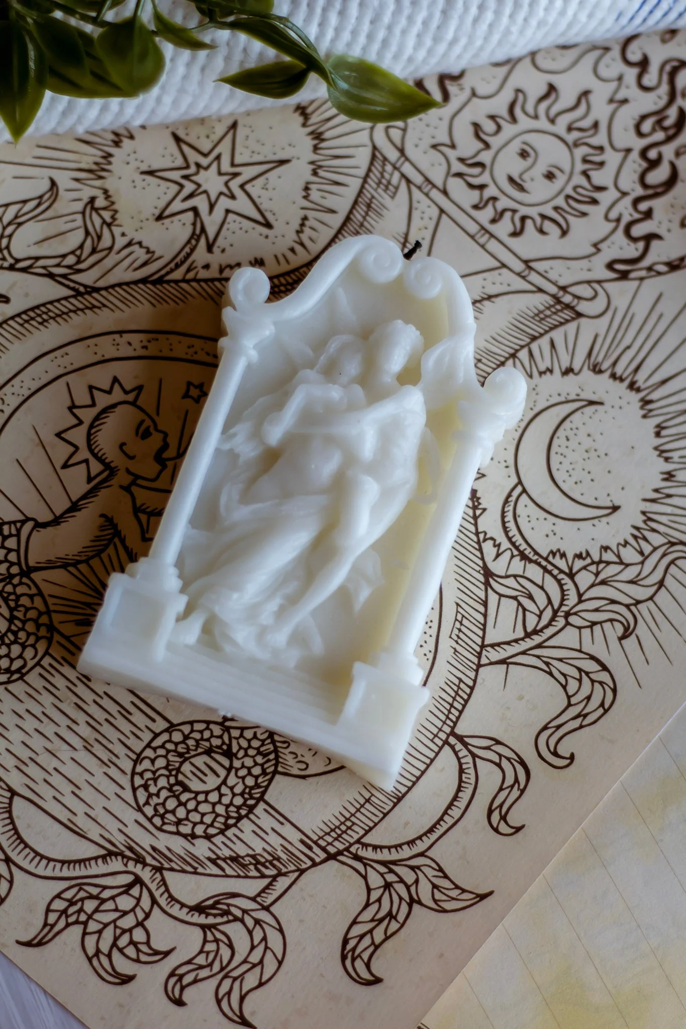 Eros & Psyche Decorative Candle - Unscented | Pack of 1 | Soy Wax - Image 8
