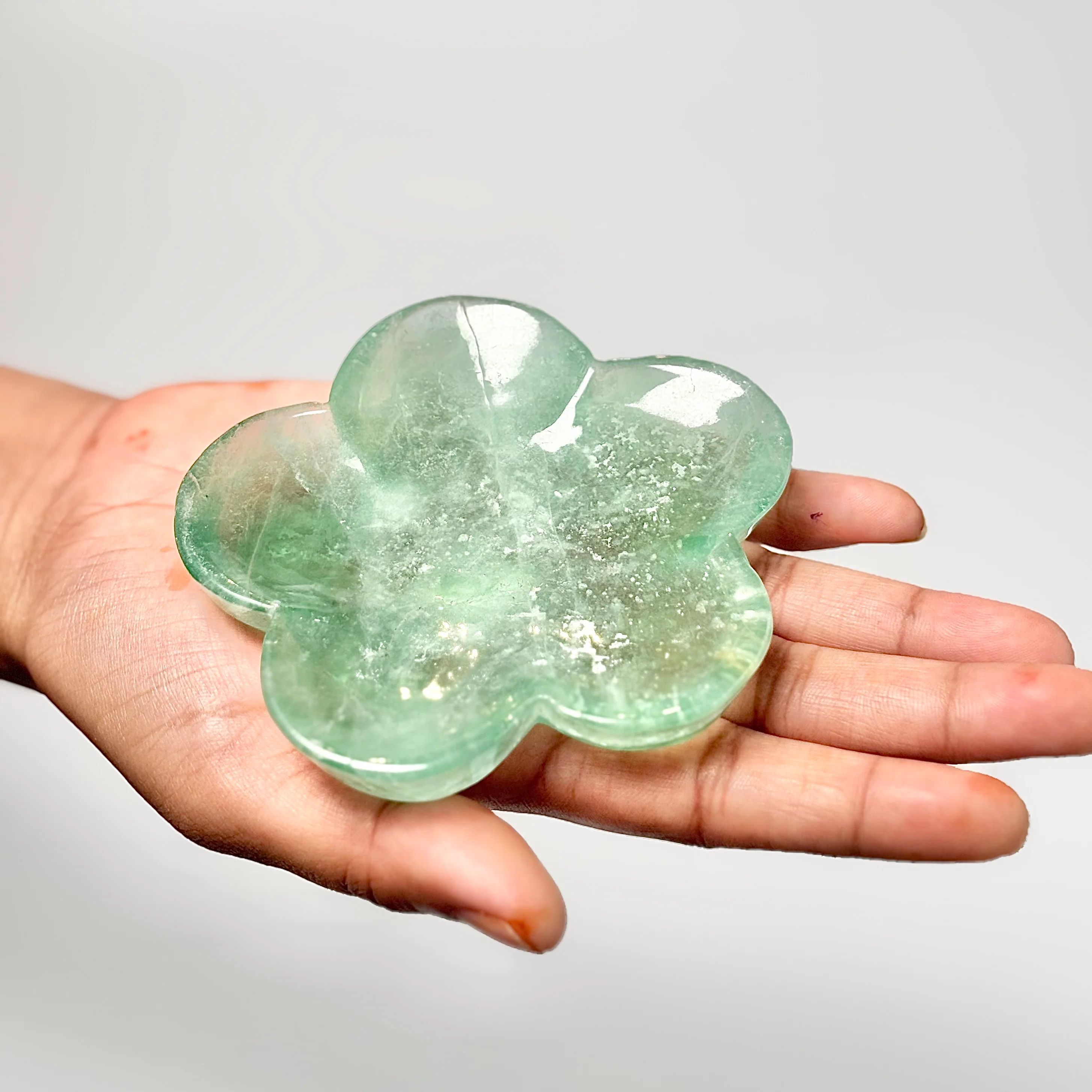 Flower-Shaped Green Fluorite Bowl - Image 4