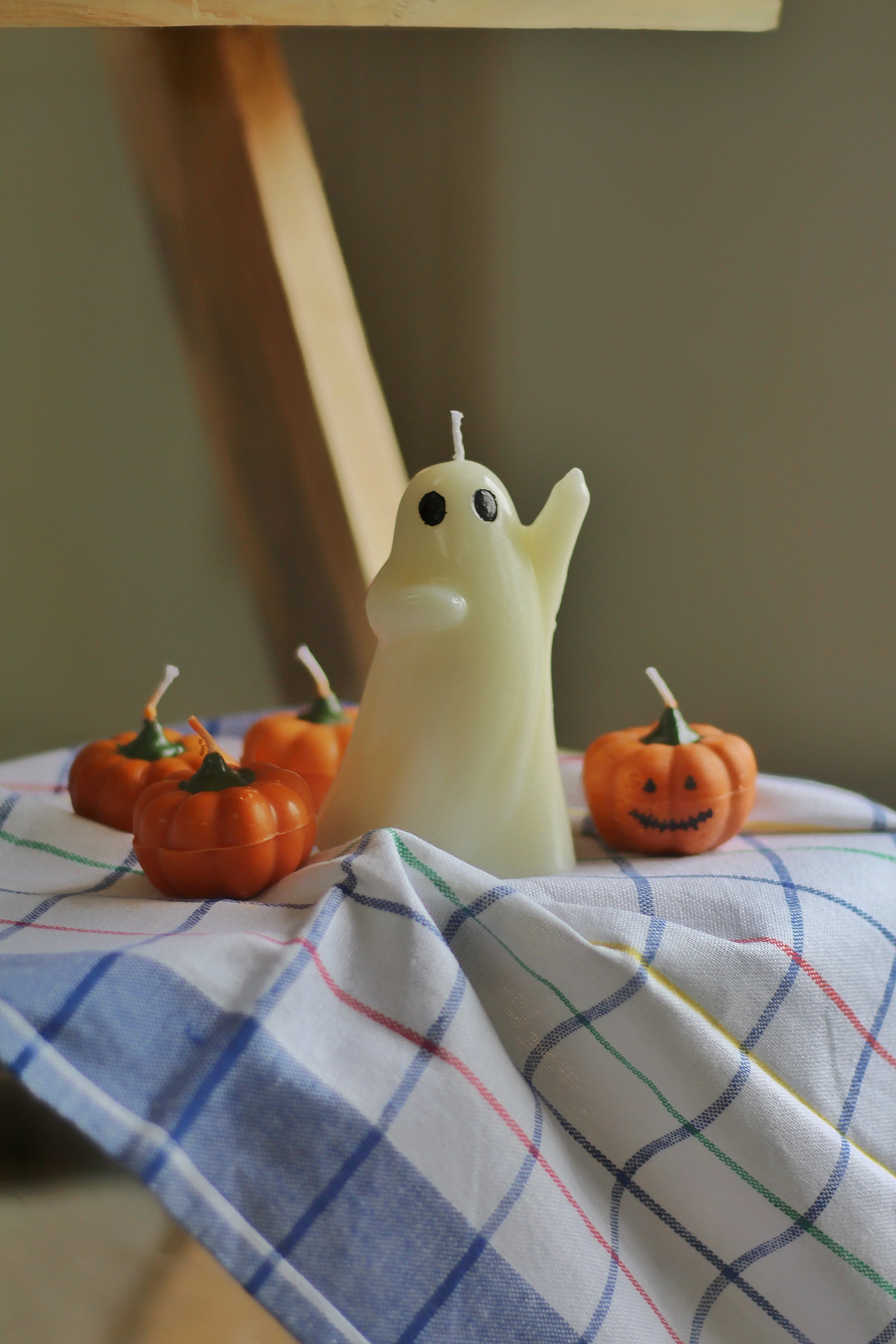 Ghost Decorative Candle - Image 5