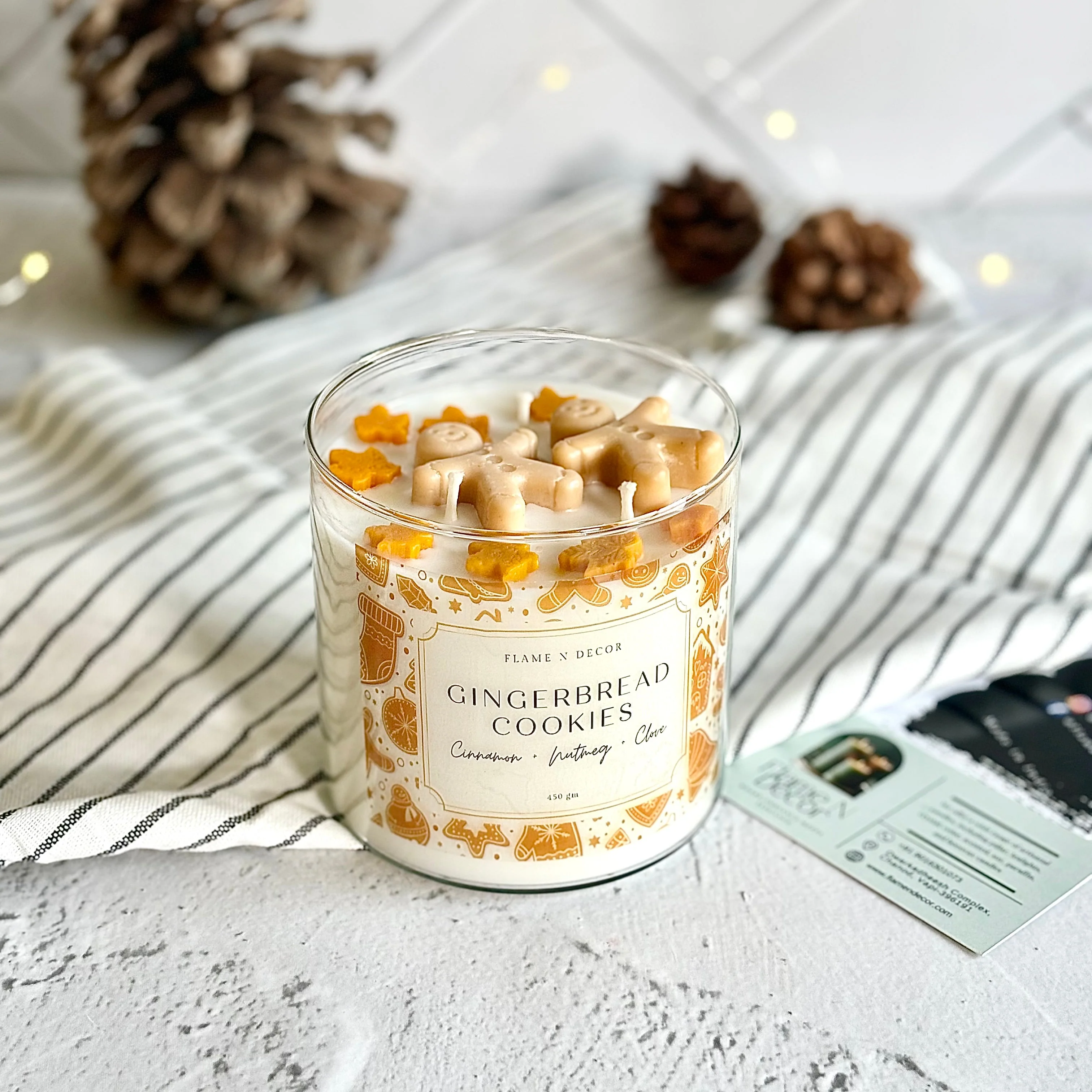 Gingerbread Cookies Soy Candle with Golden Lid - Image 2