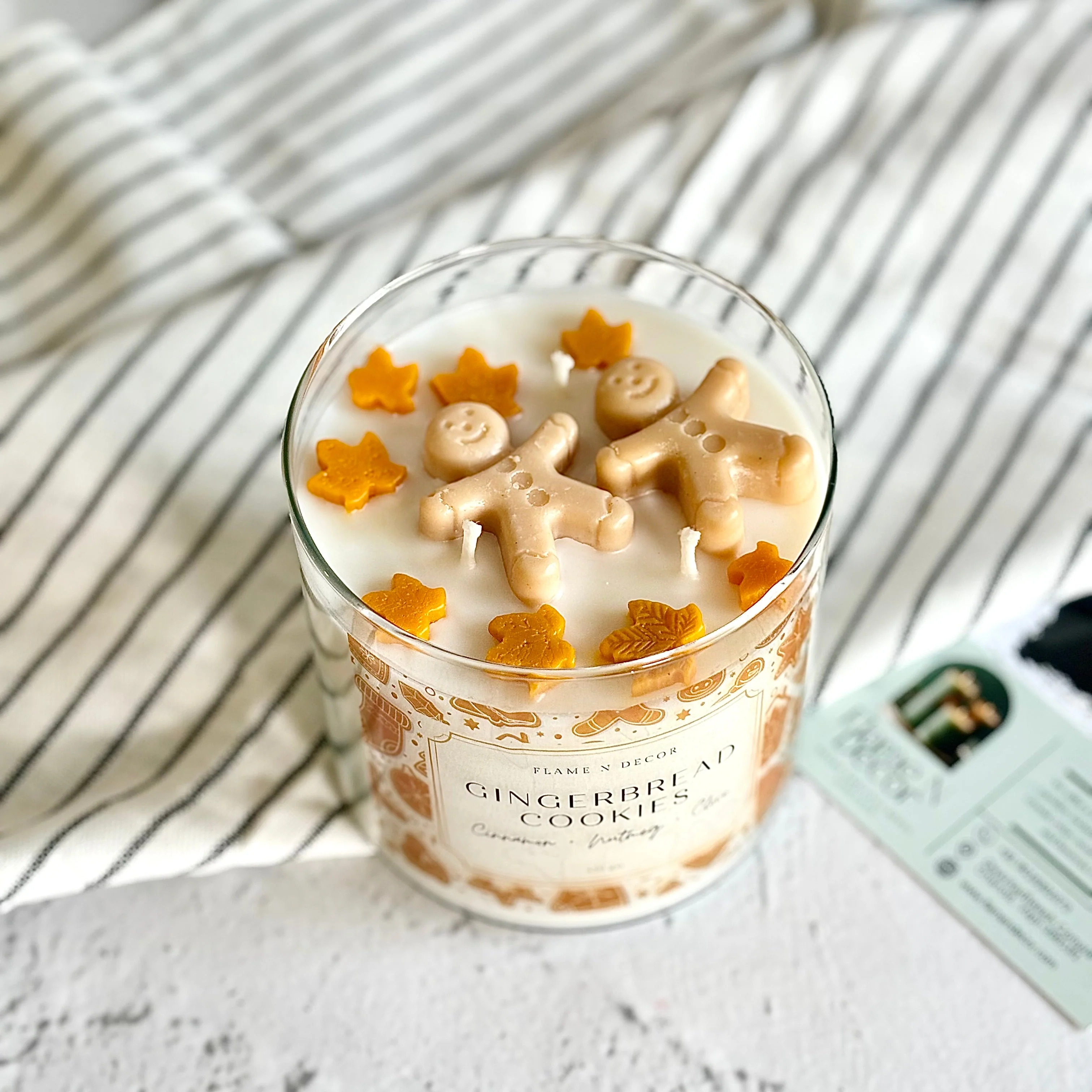 Gingerbread Cookies Soy Candle with Golden Lid - Image 4