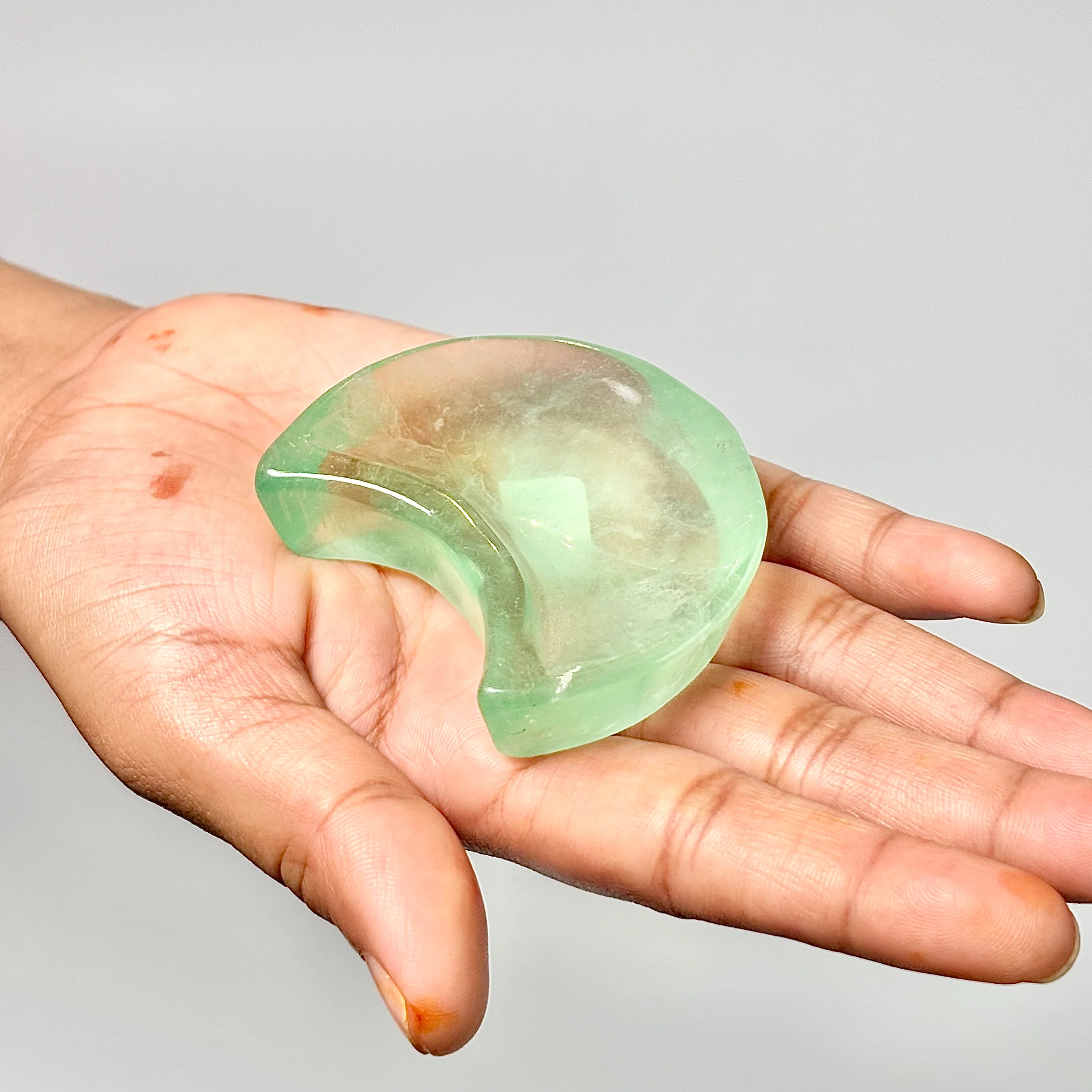Crescent Moon-Shaped Green Fluorite Bowl - Image 5