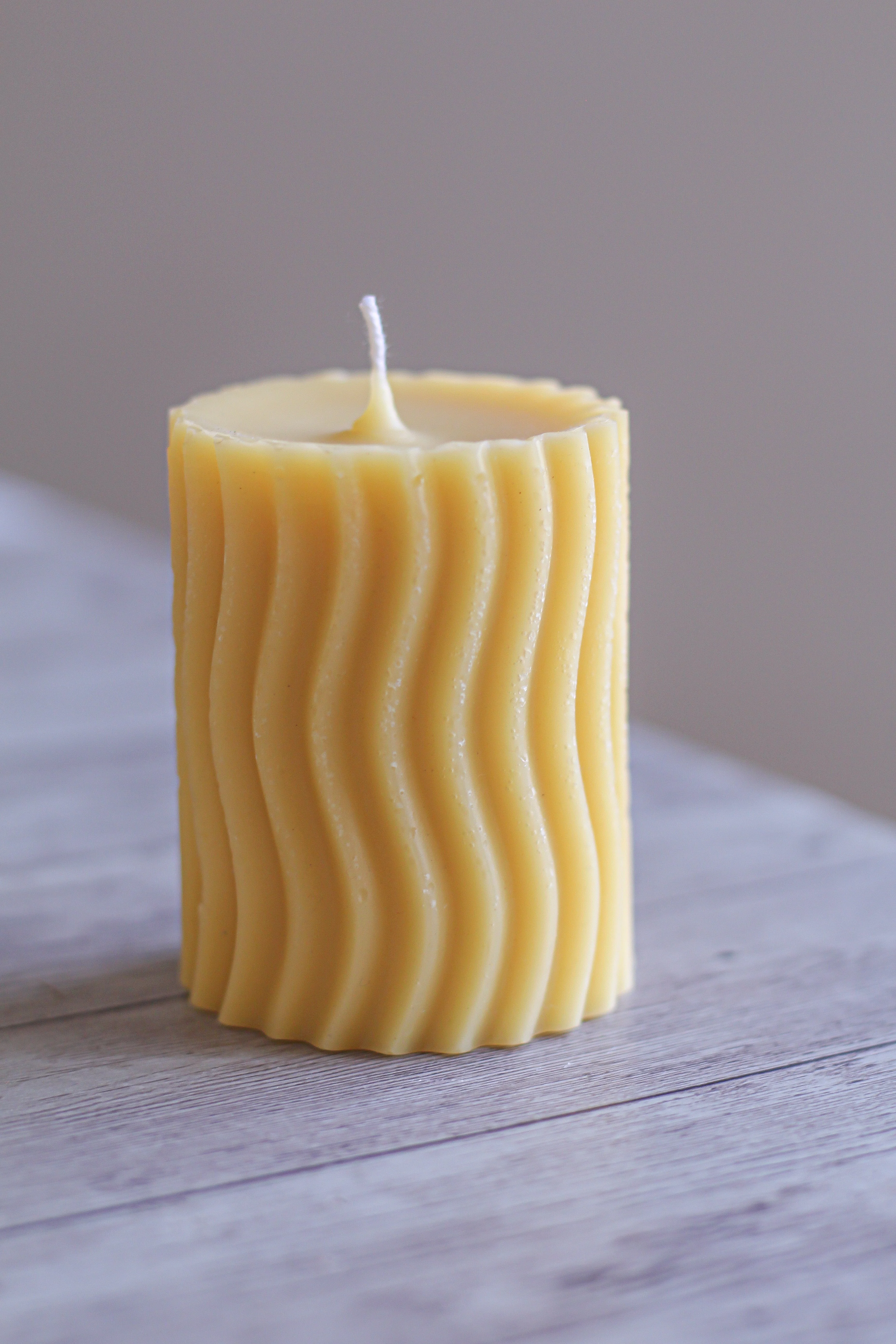Irregular Pillar Bees Candle - Image 2