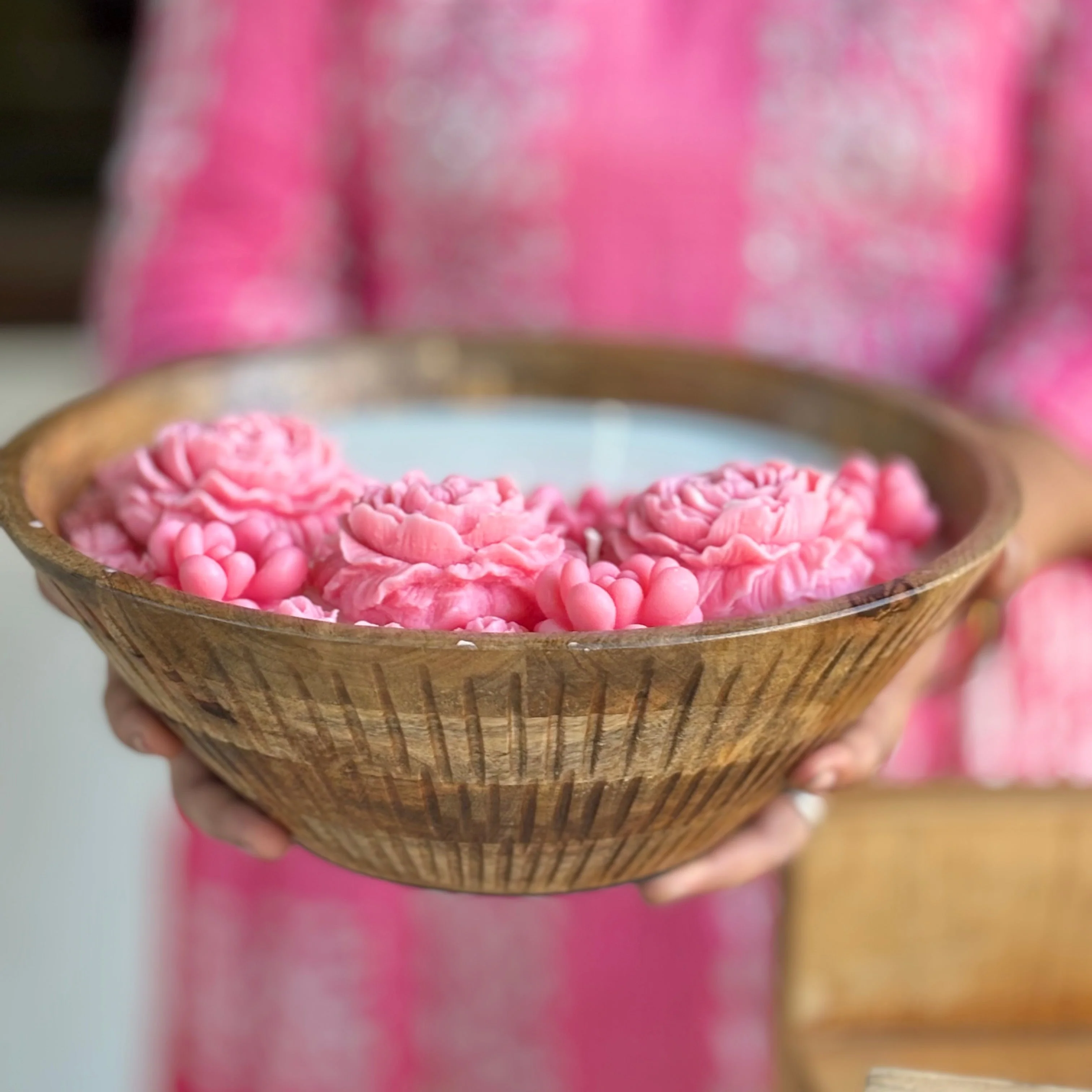 Jumbo Size Pink Peony Soy Scented Candle | 2.5 Kg wax | Festive - Image 7