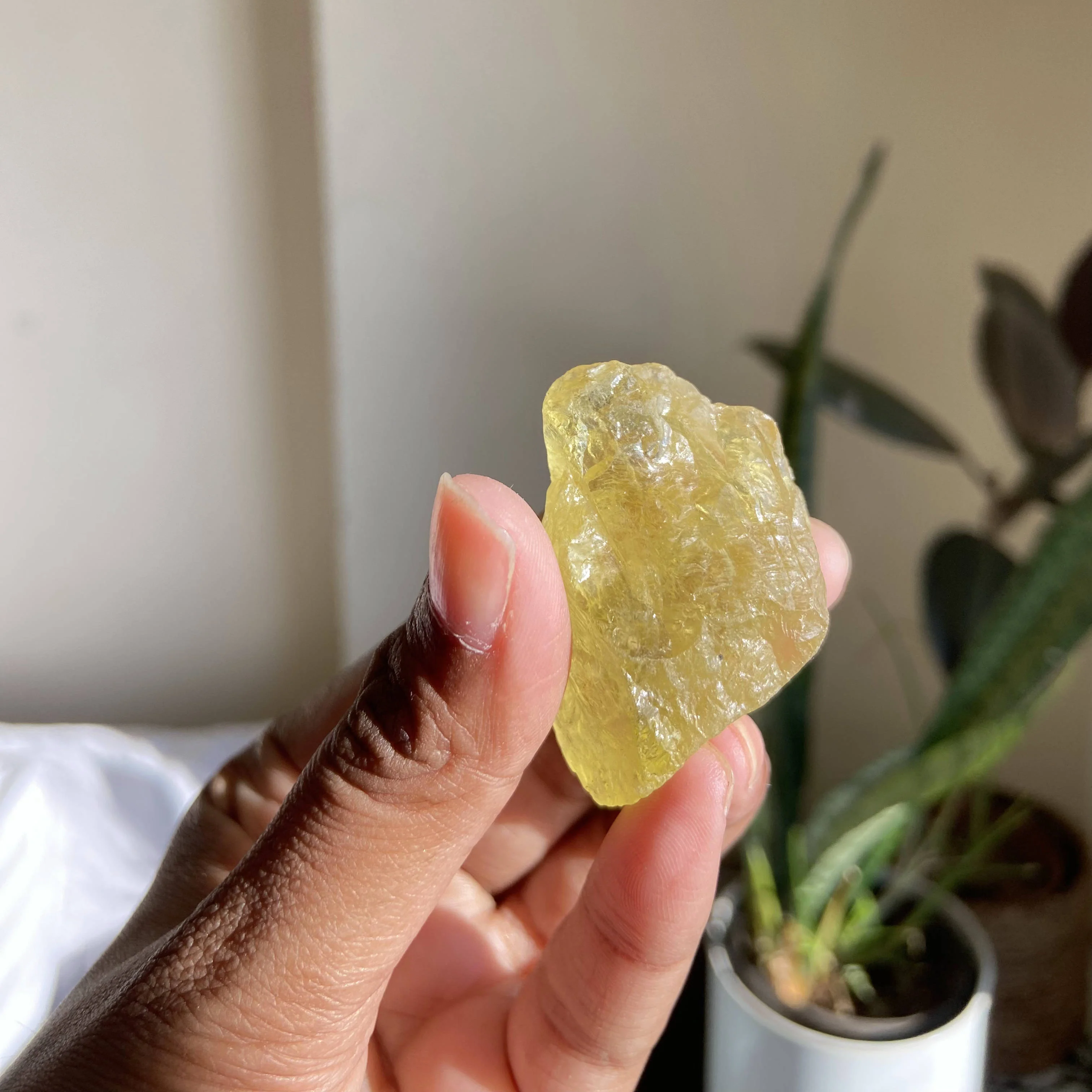 Lemon Quartz Raw Stone | Reduce Distraction and improves concentration - Image 3