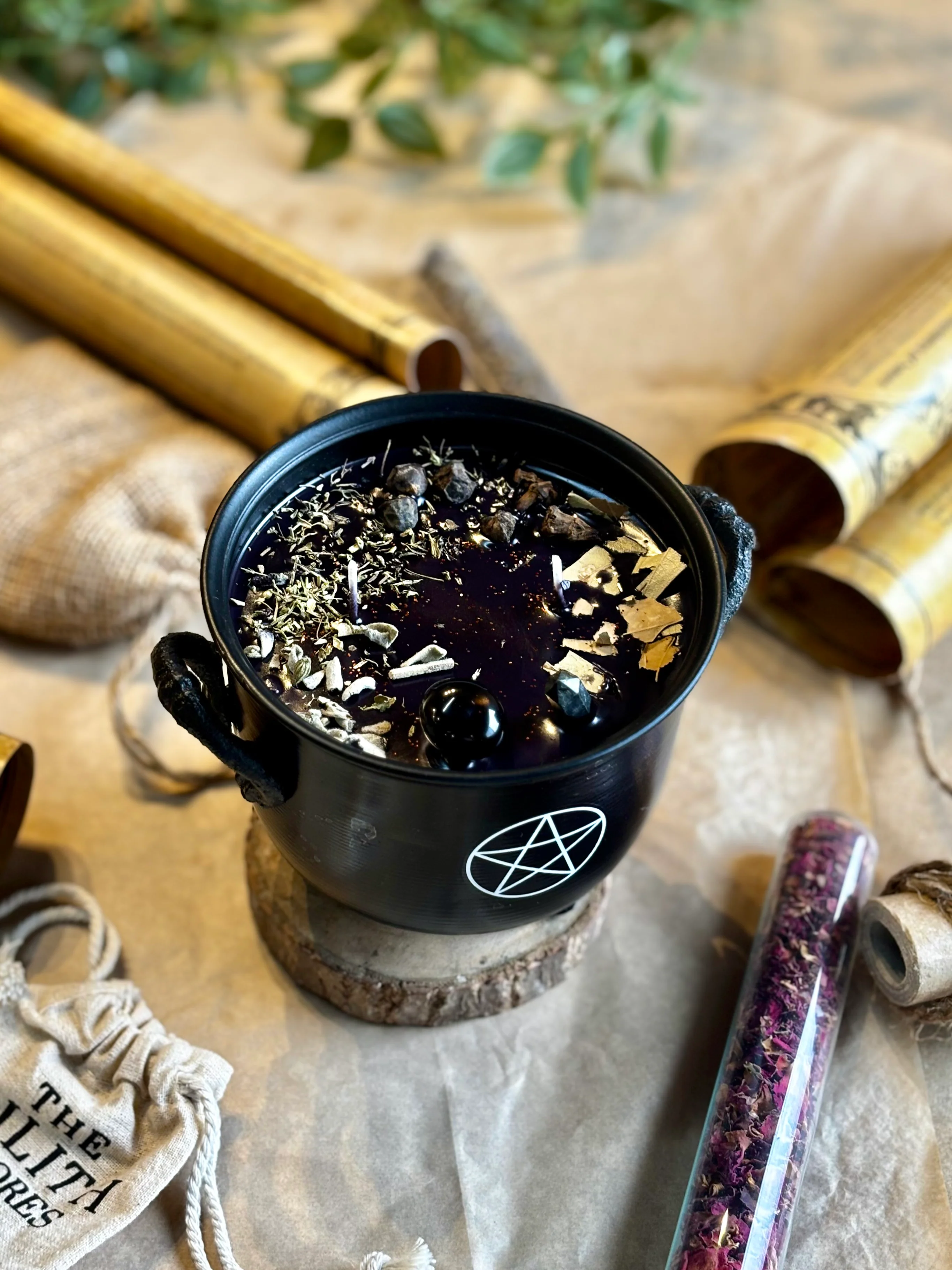 Protection Cauldron Candle with Pentacle Print - Image 3