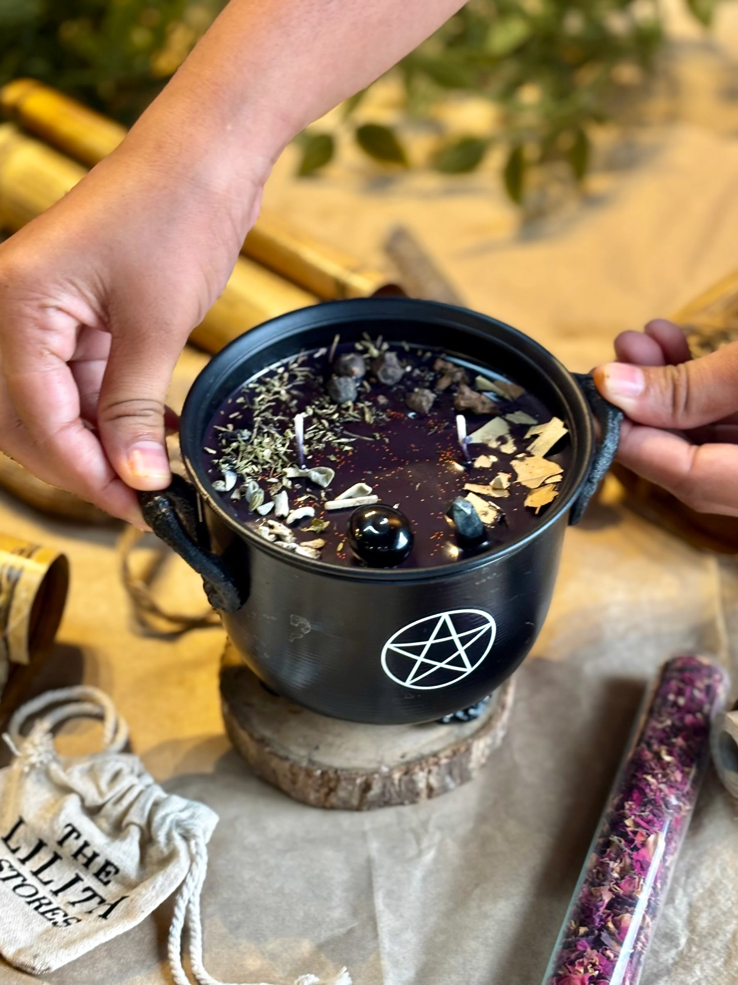Protection Cauldron Candle with Pentacle Print - Image 4