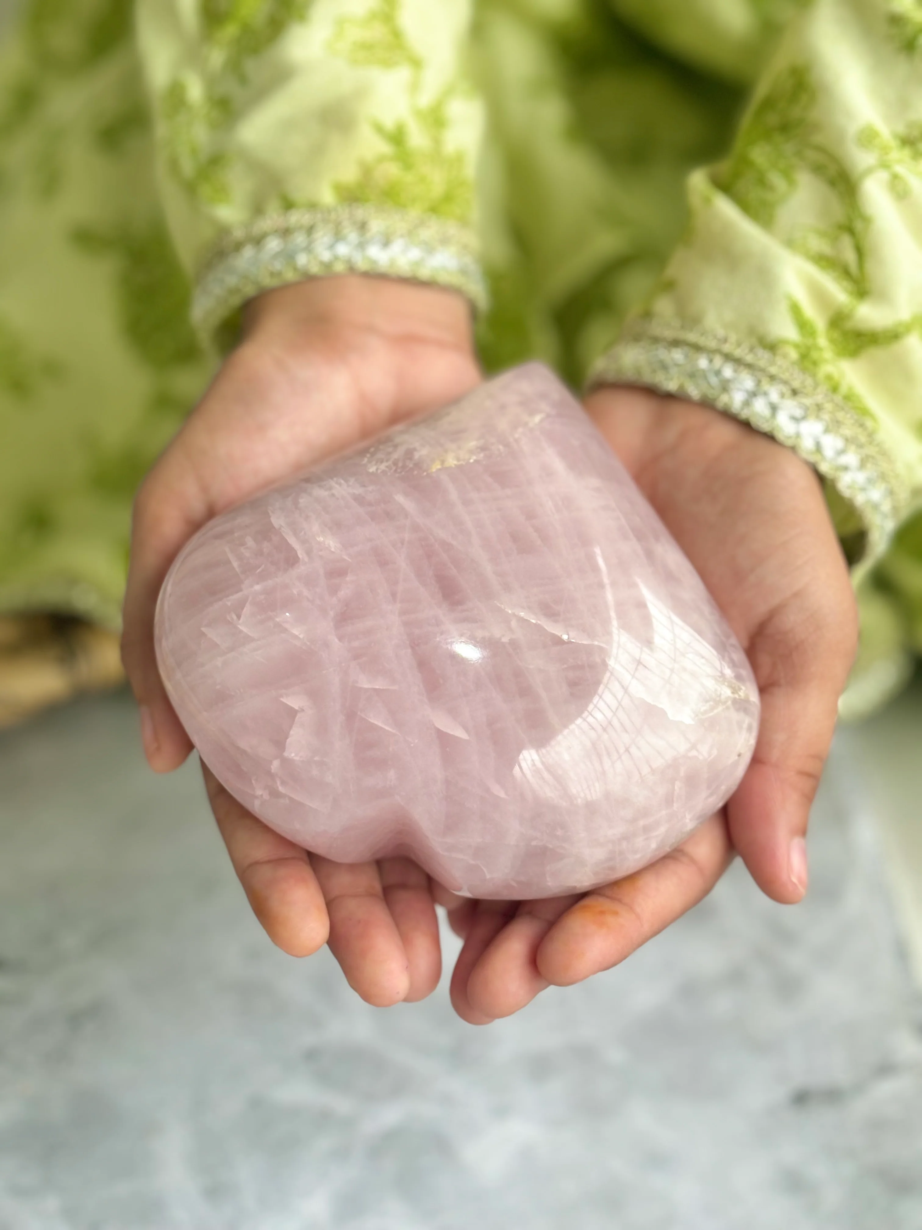 Rose Quartz XXL Heart | Stone of love & Self Love - Image 4