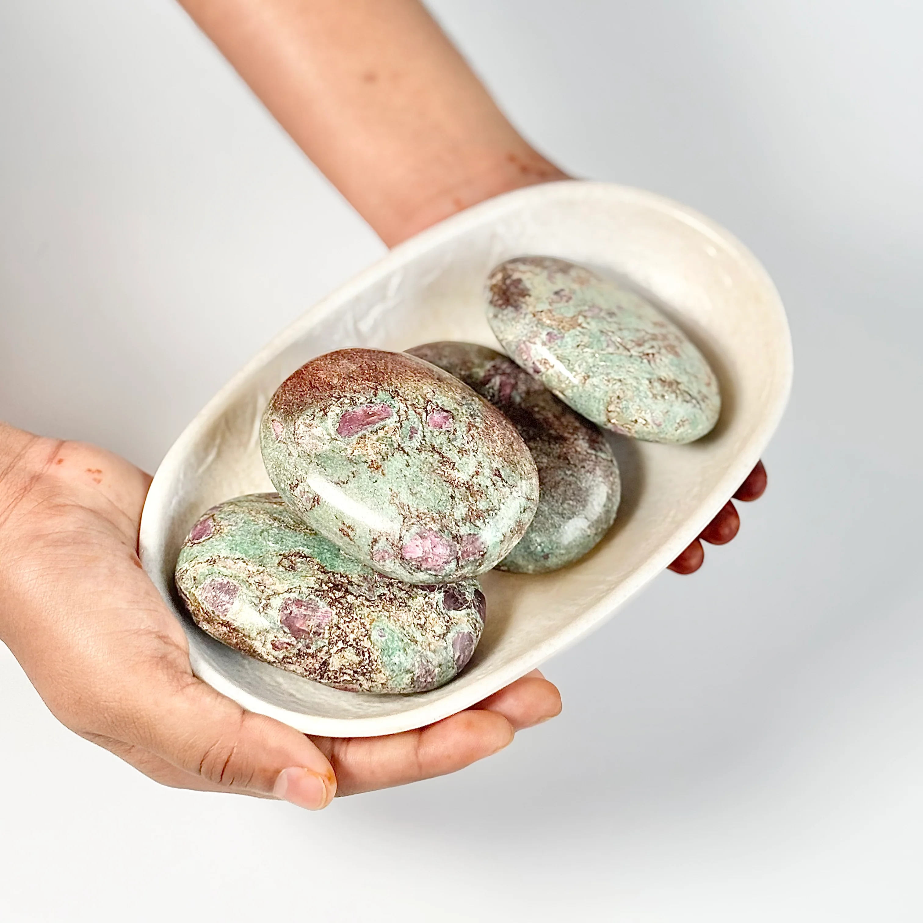 Ruby in Fuchsite Palm Stone - Self-worth - Image 2