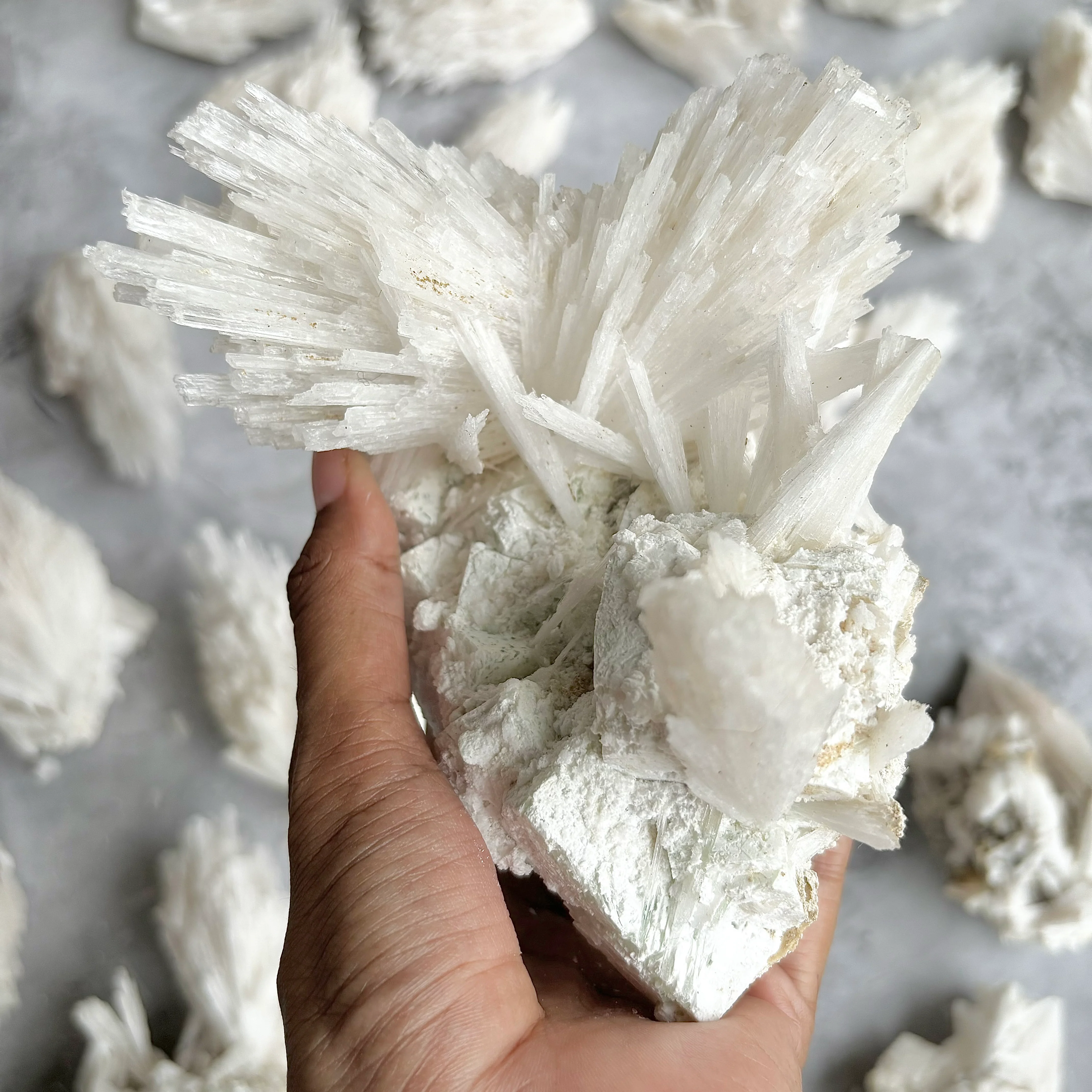 Scolecite with stilbite inclusion Cluster - 472 Gm | Foster kindness and empathy and enhances Spiritual journey - Image 3