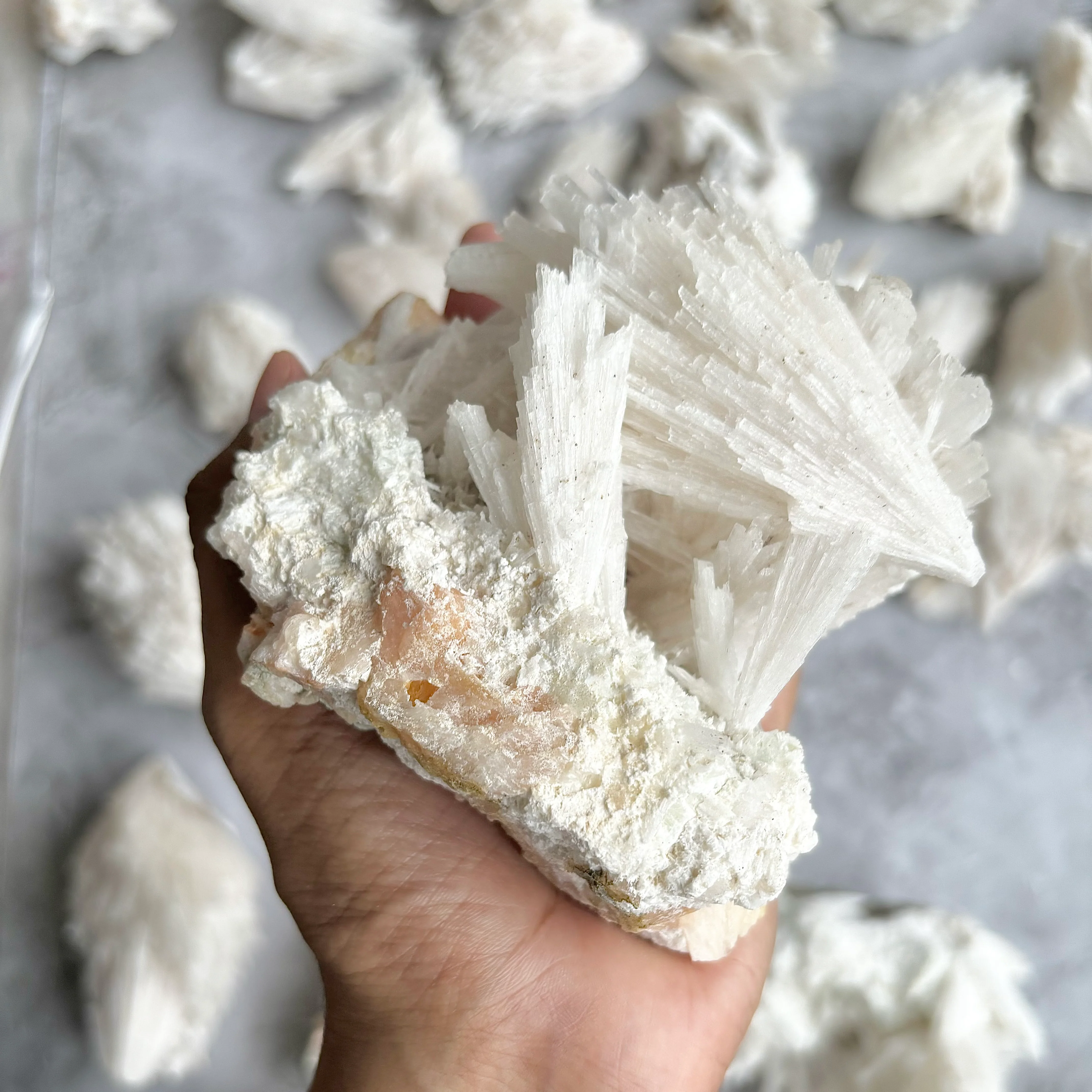 Scolecite with stilbite inclusion Cluster - 522 Gm | Foster kindness and empathy and enhances Spiritual journey - Image 3
