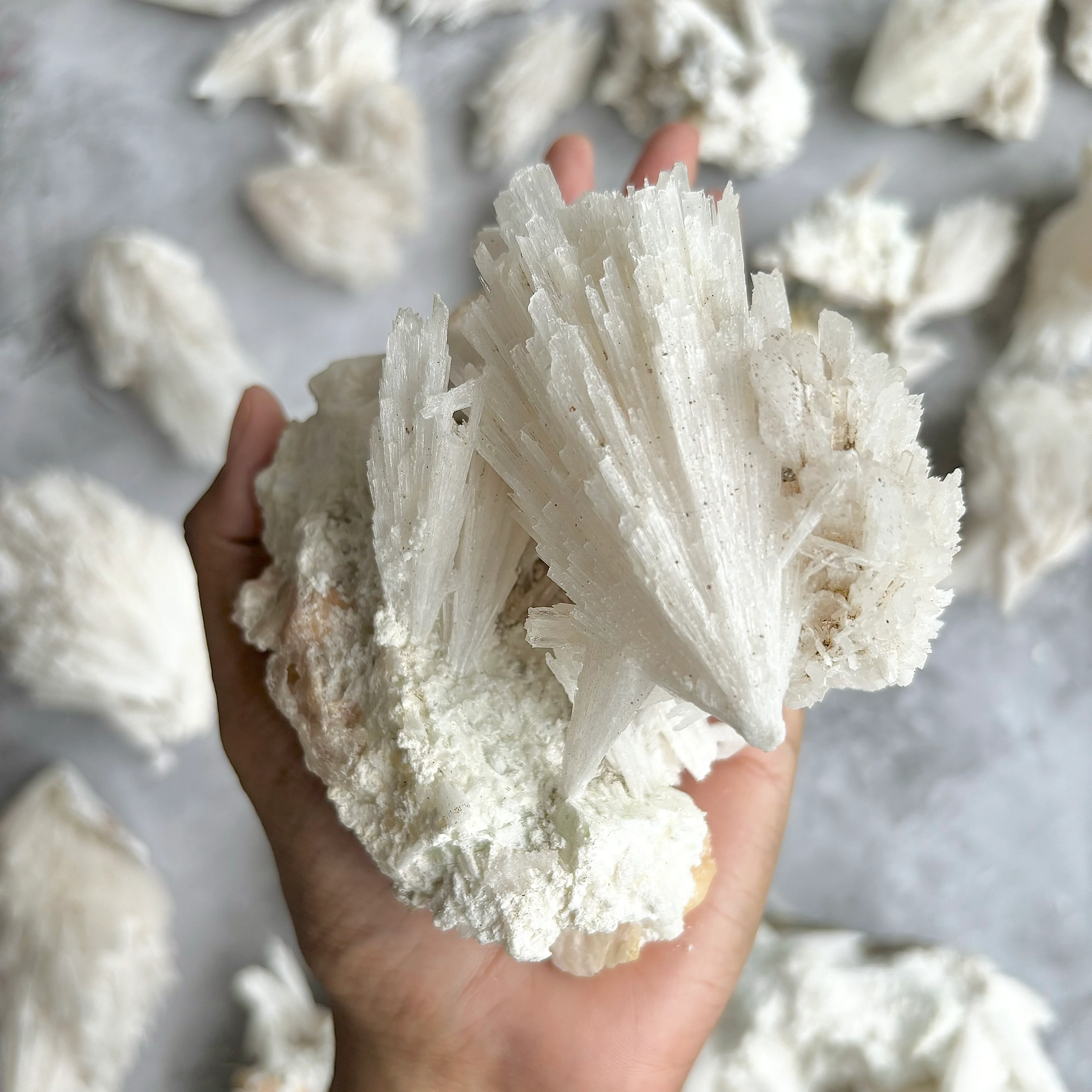 Scolecite with stilbite inclusion Cluster - 522 Gm | Foster kindness and empathy and enhances Spiritual journey - Image 4