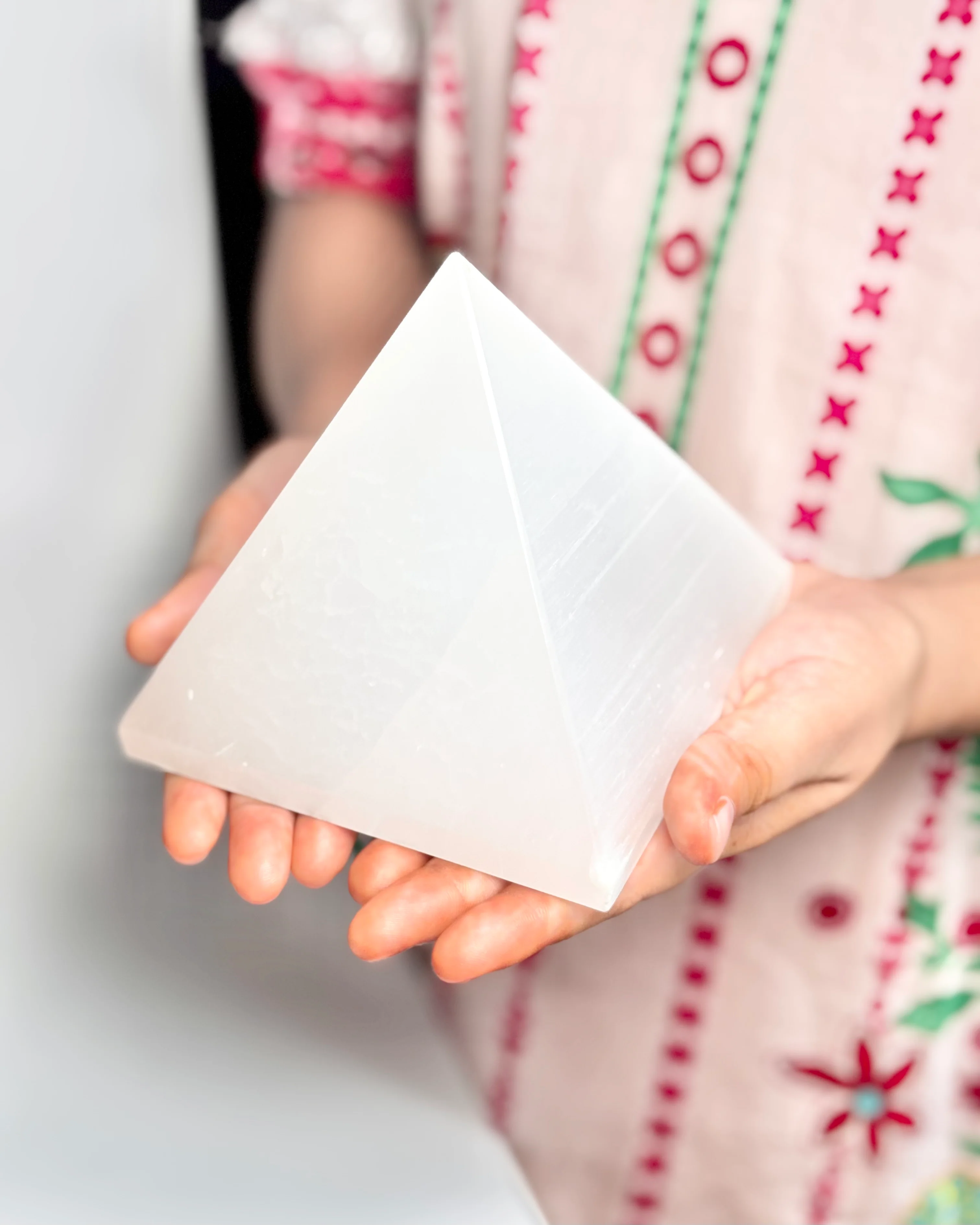 Large Satin Spar Pyramid (Commonly Known as Selenite) – Clarity, Calm & Elegant Energy Décor - Image 5