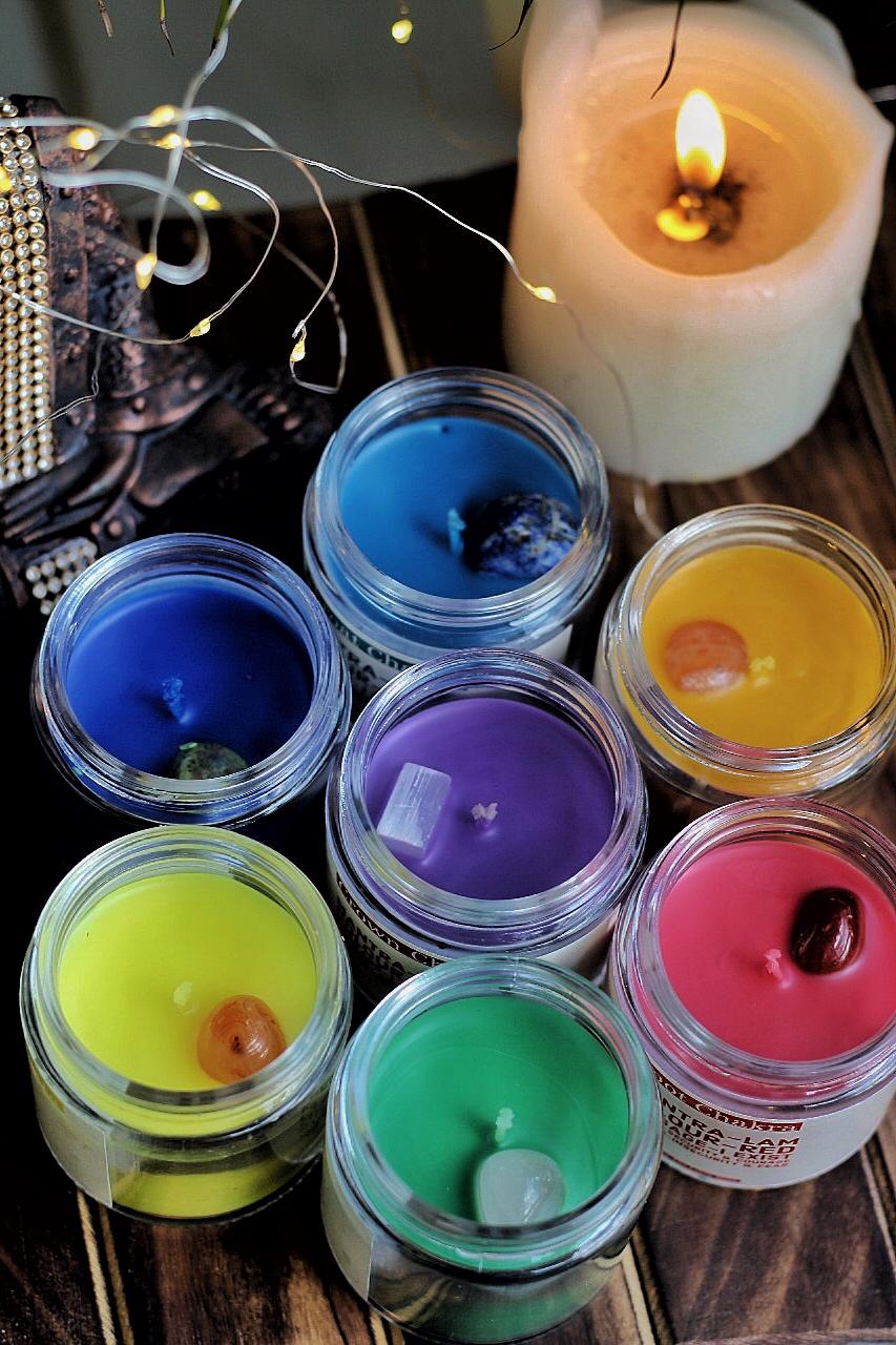 Seven Chakra Scented Candle with Crystal - Set of 7 Soy Candle - 100 g - Image 4