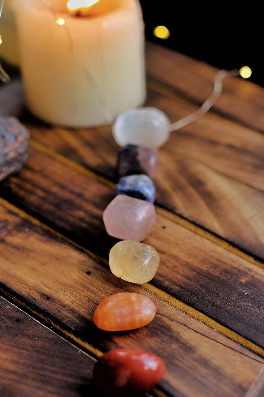 Seven Chakra Tumble Stone Set of 7 - Image 5