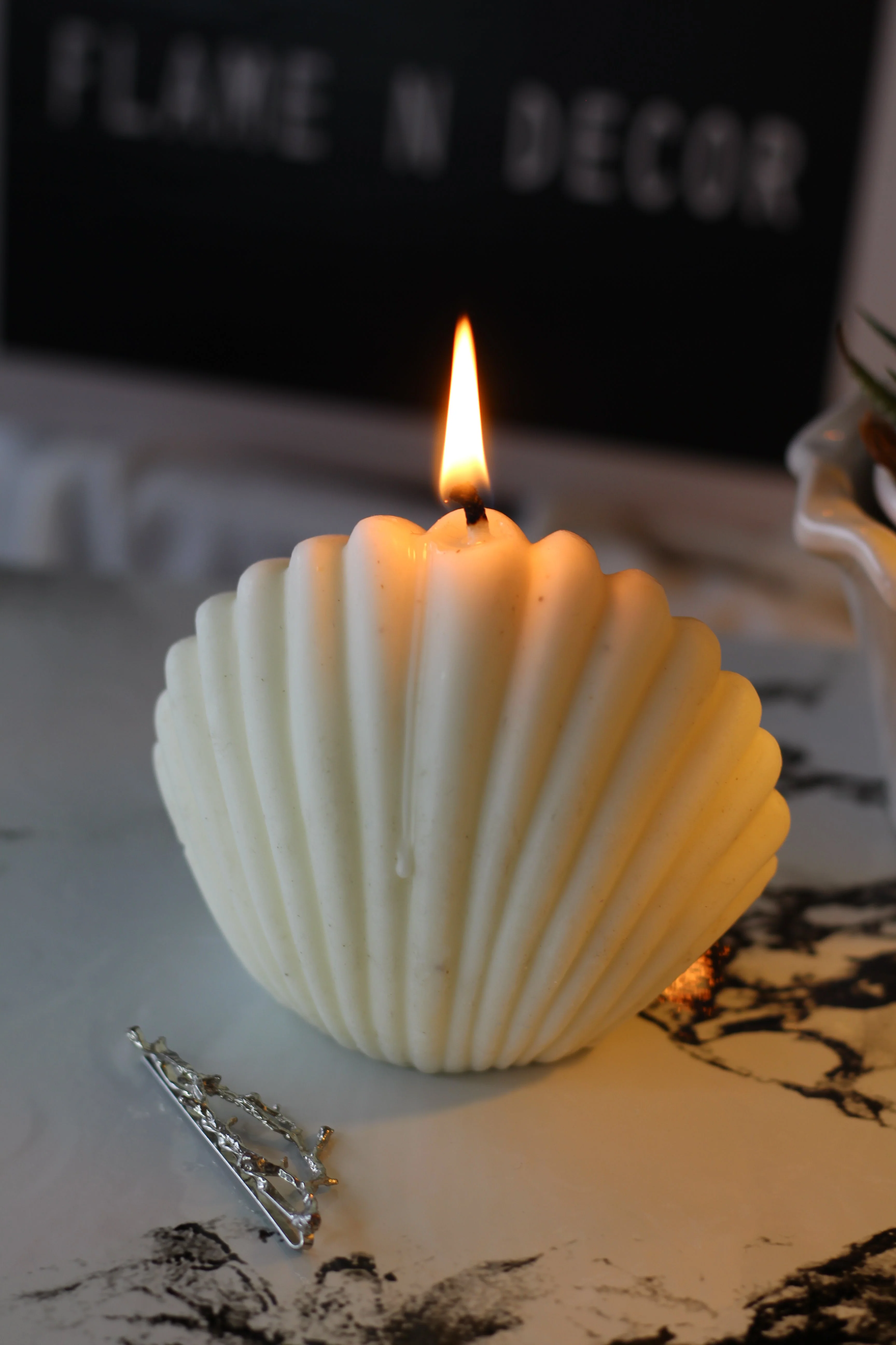 White Shell Soy Candle - Image 3