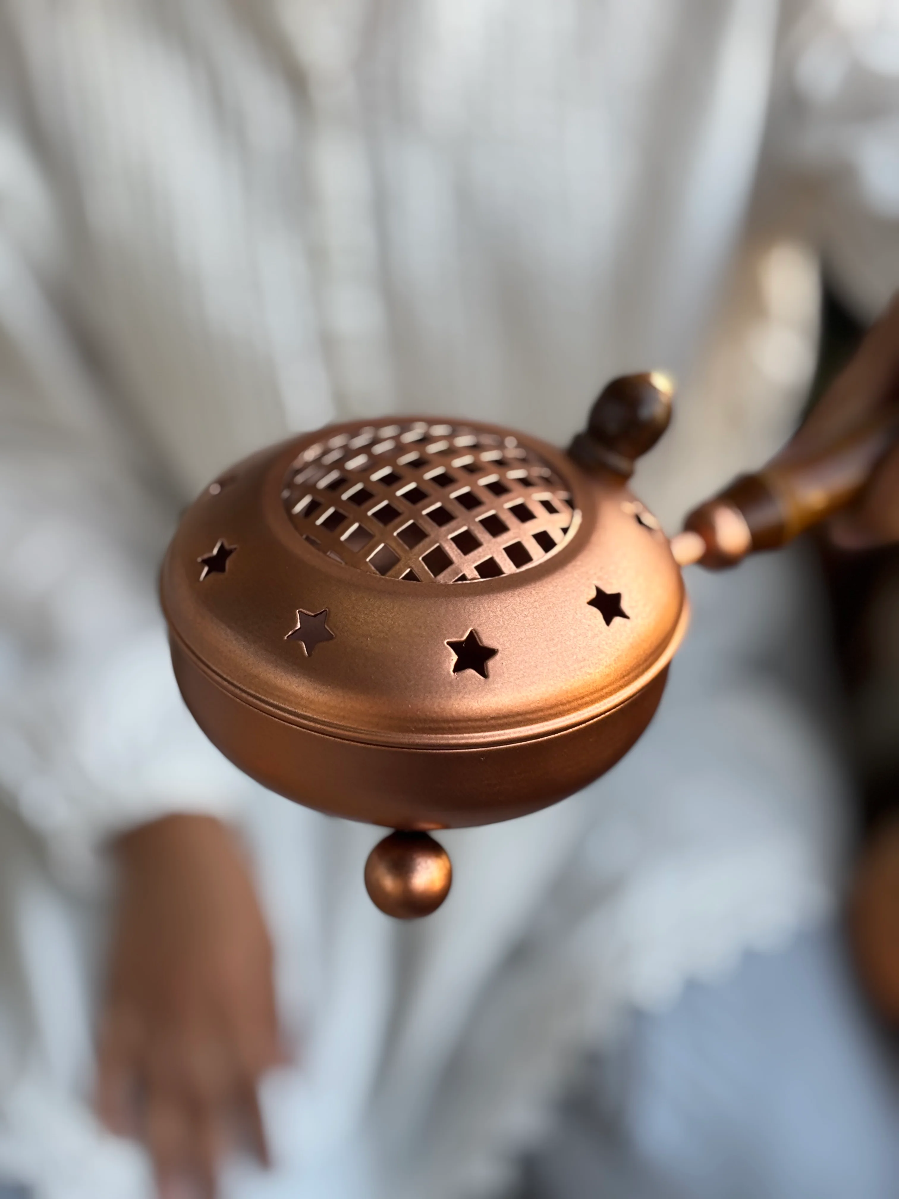 Star Crafted Iron Incense Burner with Rose Gold finish & Wooden Handle - Image 4