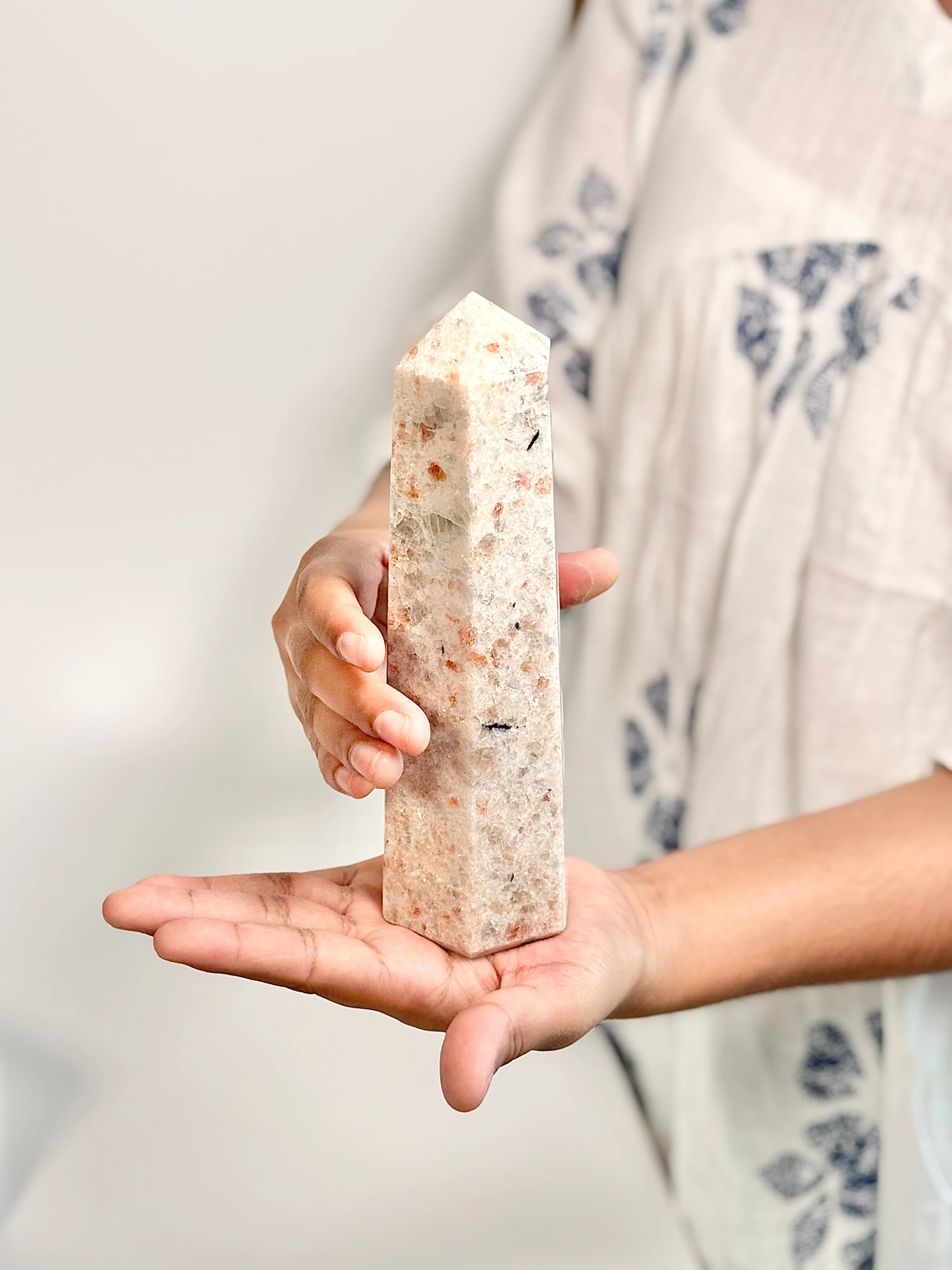 Sunstone Six-Facet Tower – 783 Gm - Ignit Joy • Embrace Confidence • Manifest Positivity - Image 5