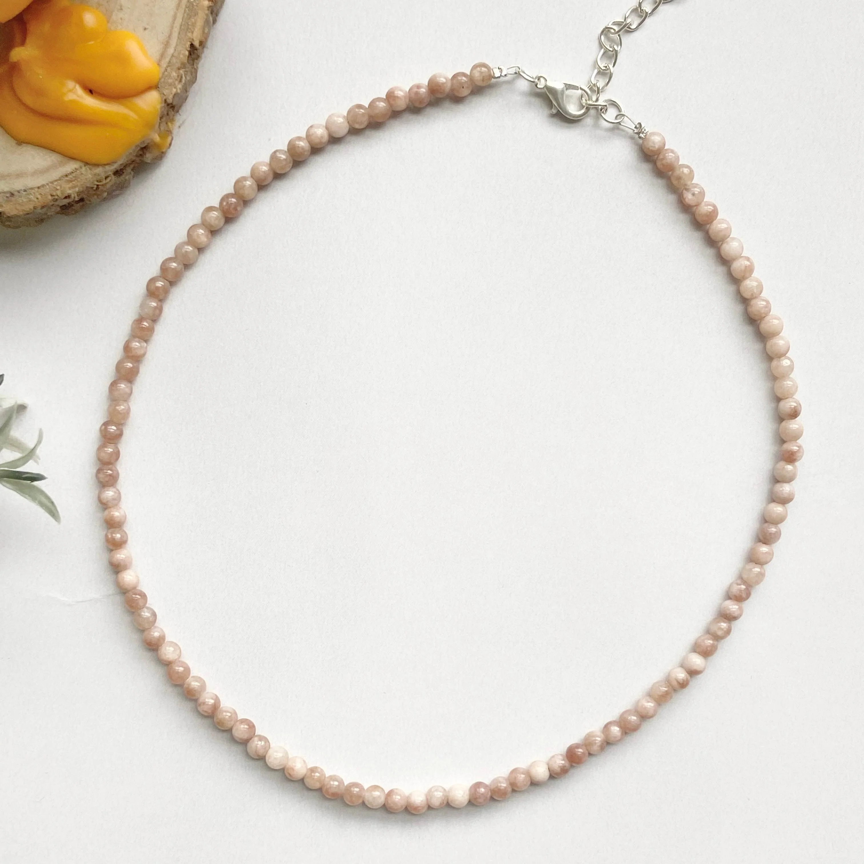 Sunstone mini beads necklace - Image 2