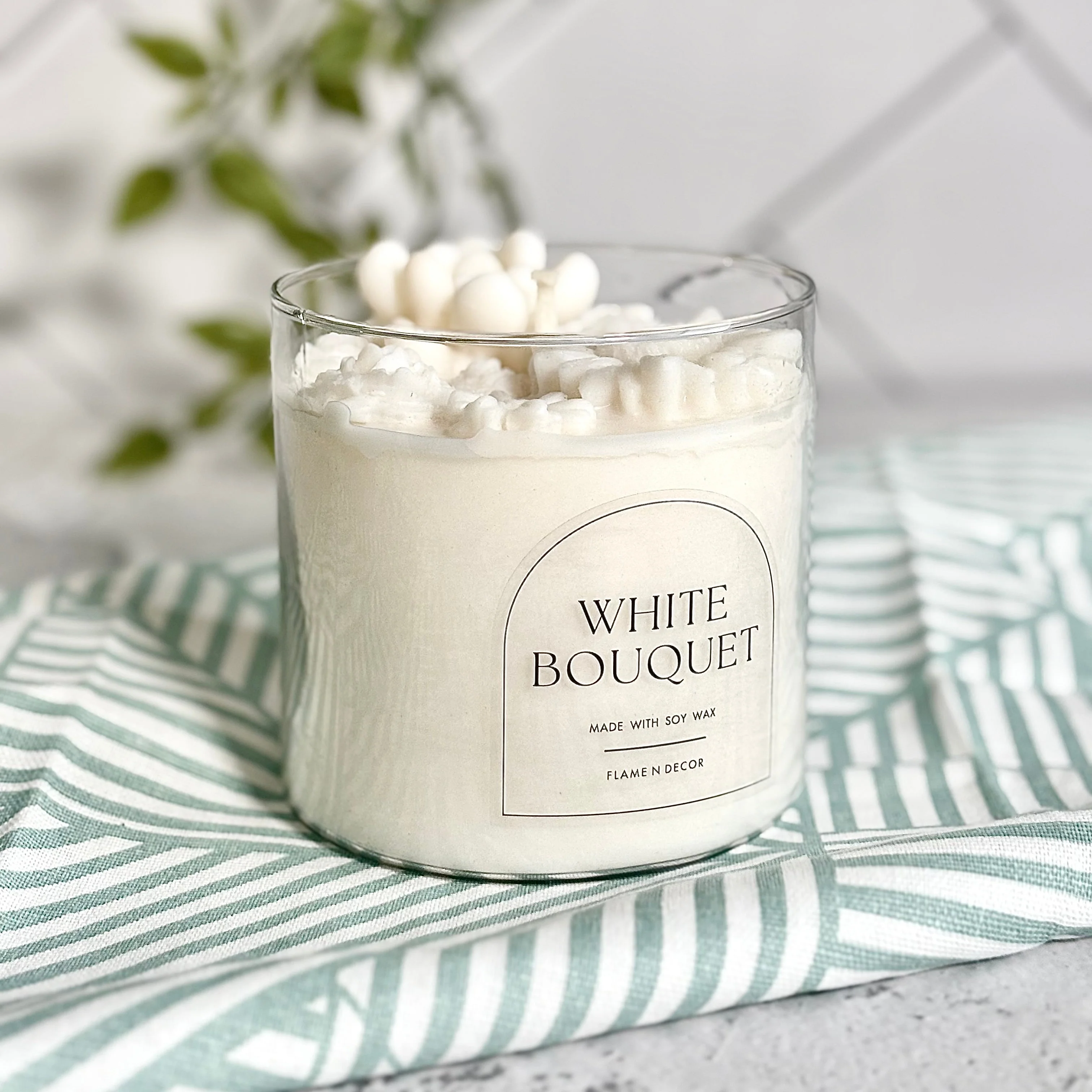White Bouquet Soy Wax Scented Candle - Image 2